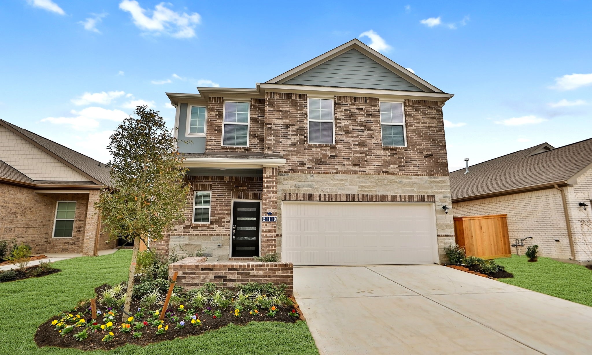 21119 Armstrong County Drive Property Photo 2