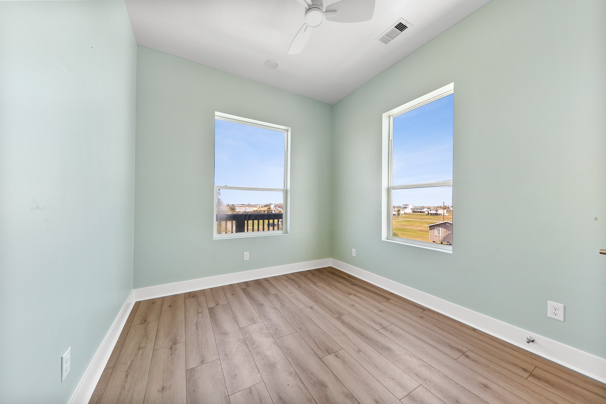 4026 5th Street Property Photo 18
