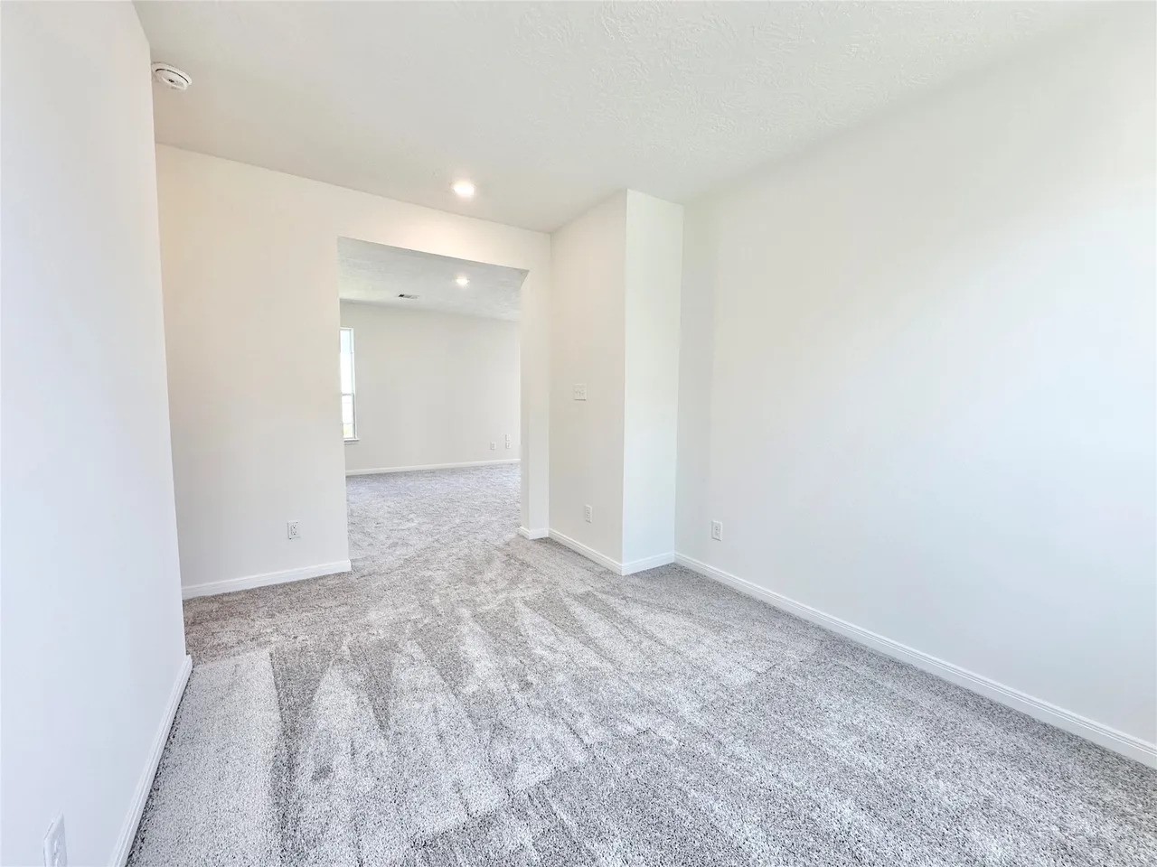 562 Broken Boulder Street Property Photo 12