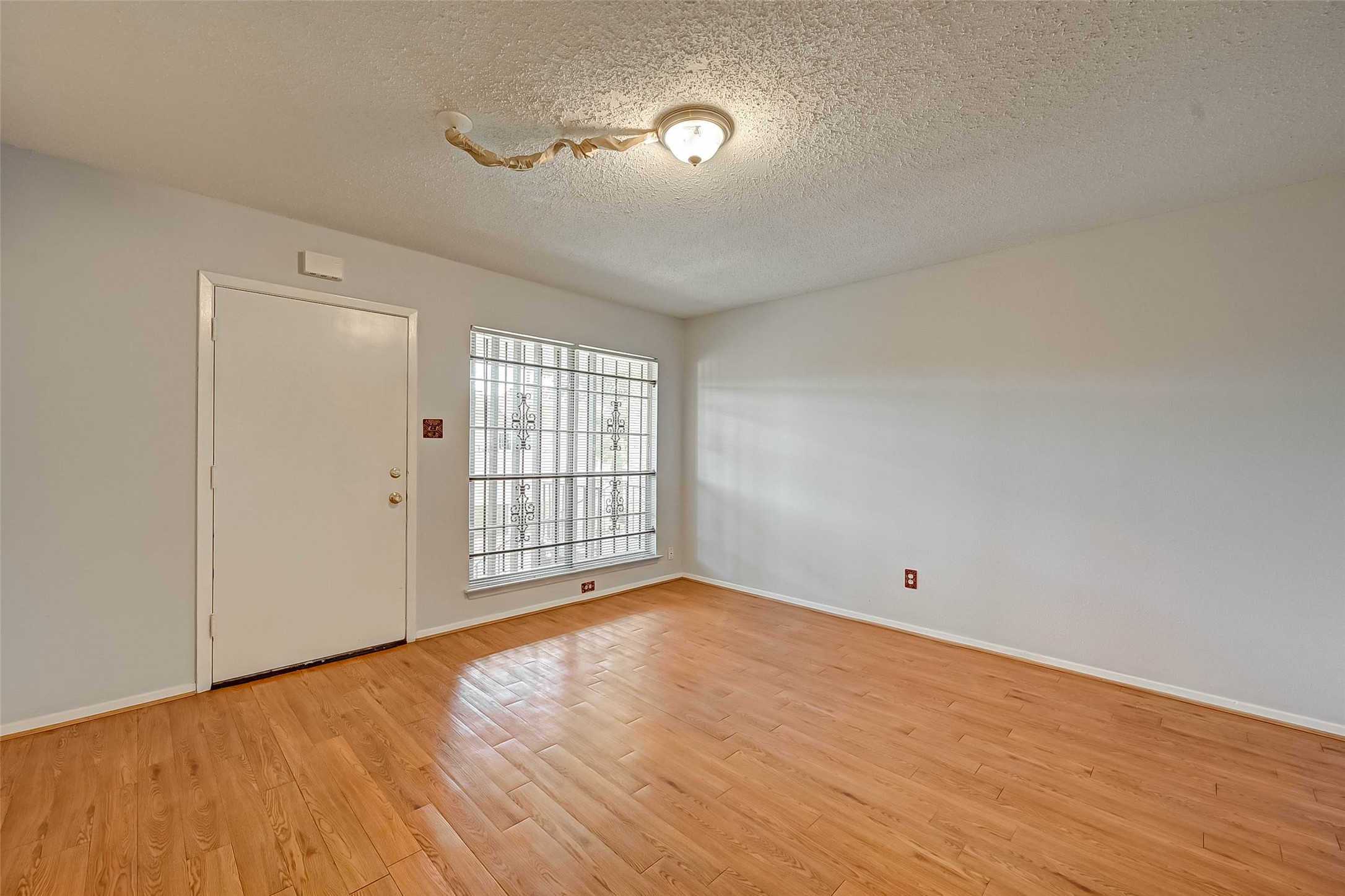7714 Renwick Drive K113 Property Photo 4