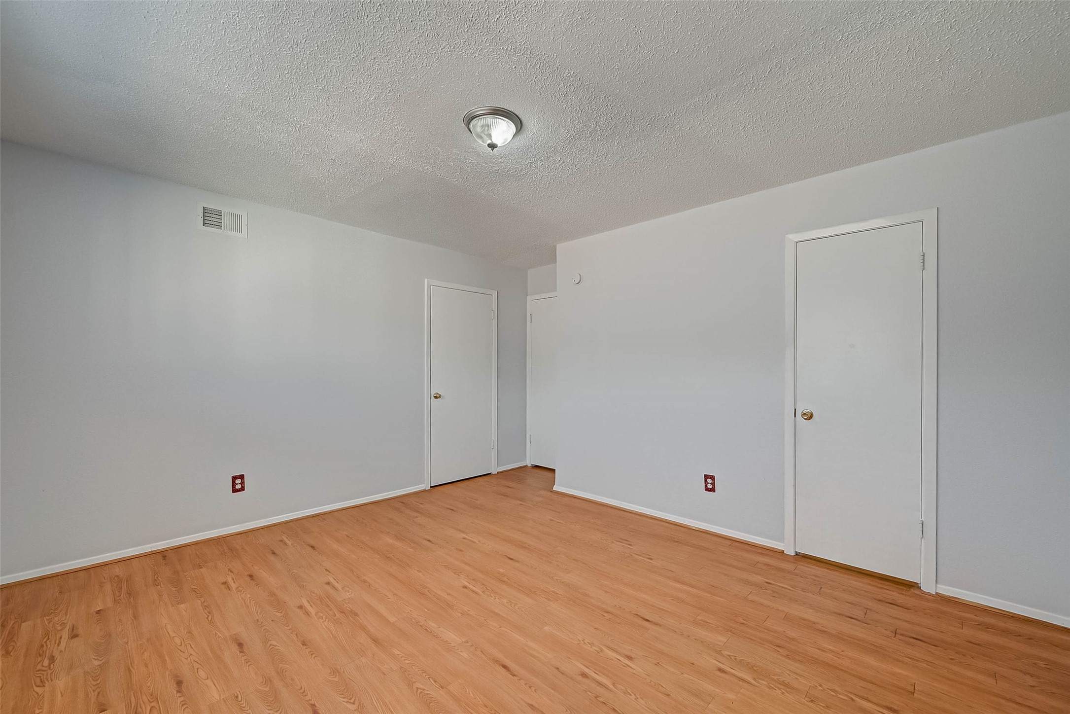 7714 Renwick Drive K113 Property Photo 13