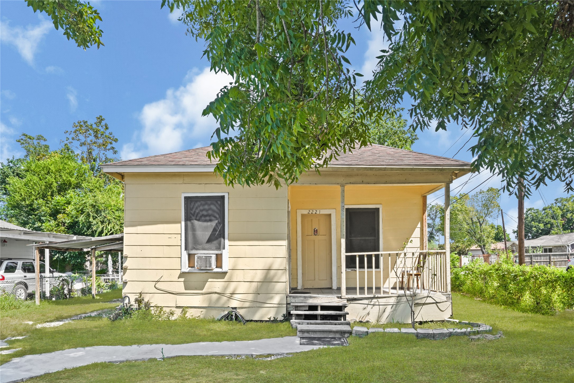 2221 Vance Street Property Photo 30