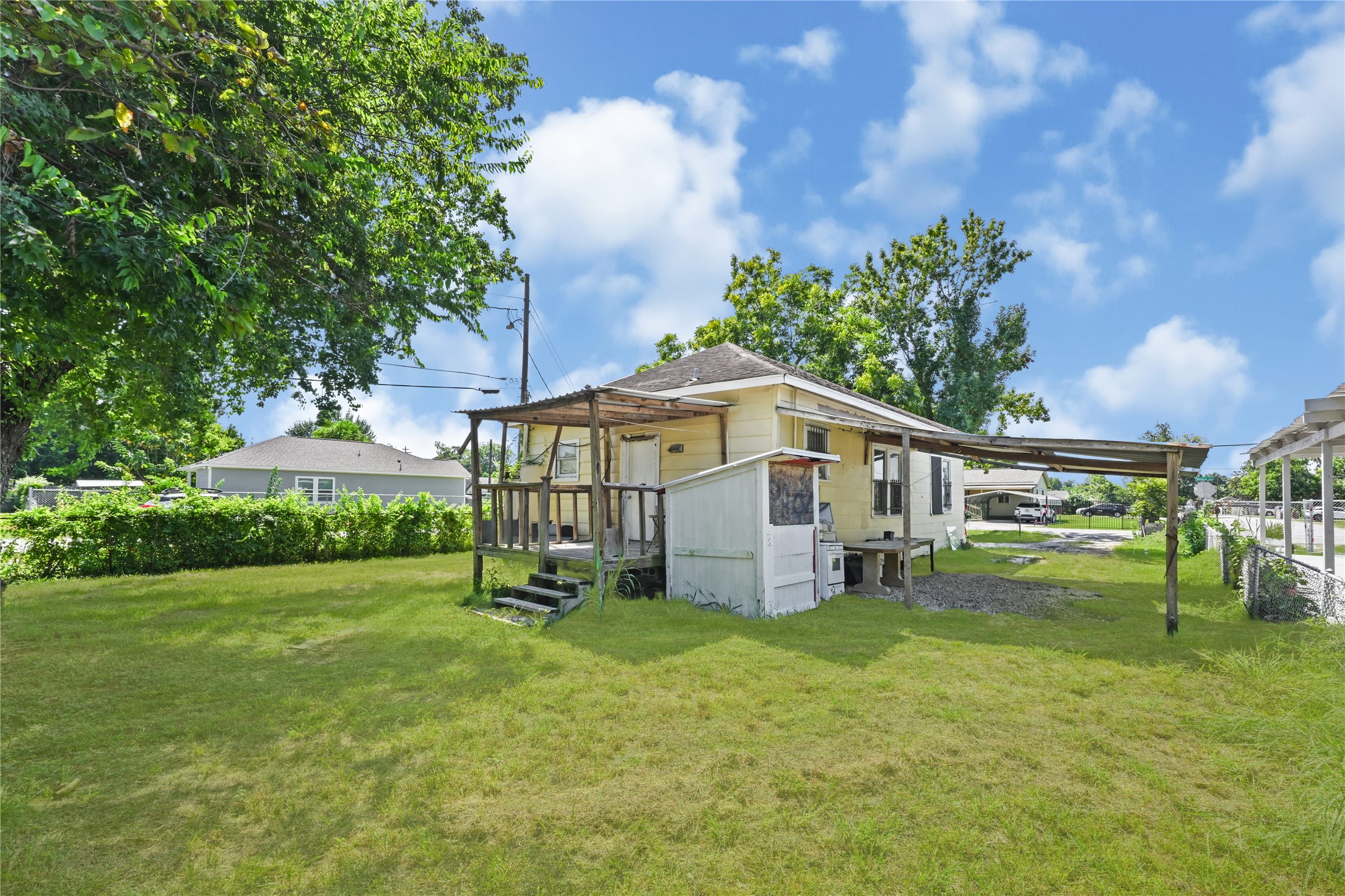 2221 Vance Street Property Photo 36
