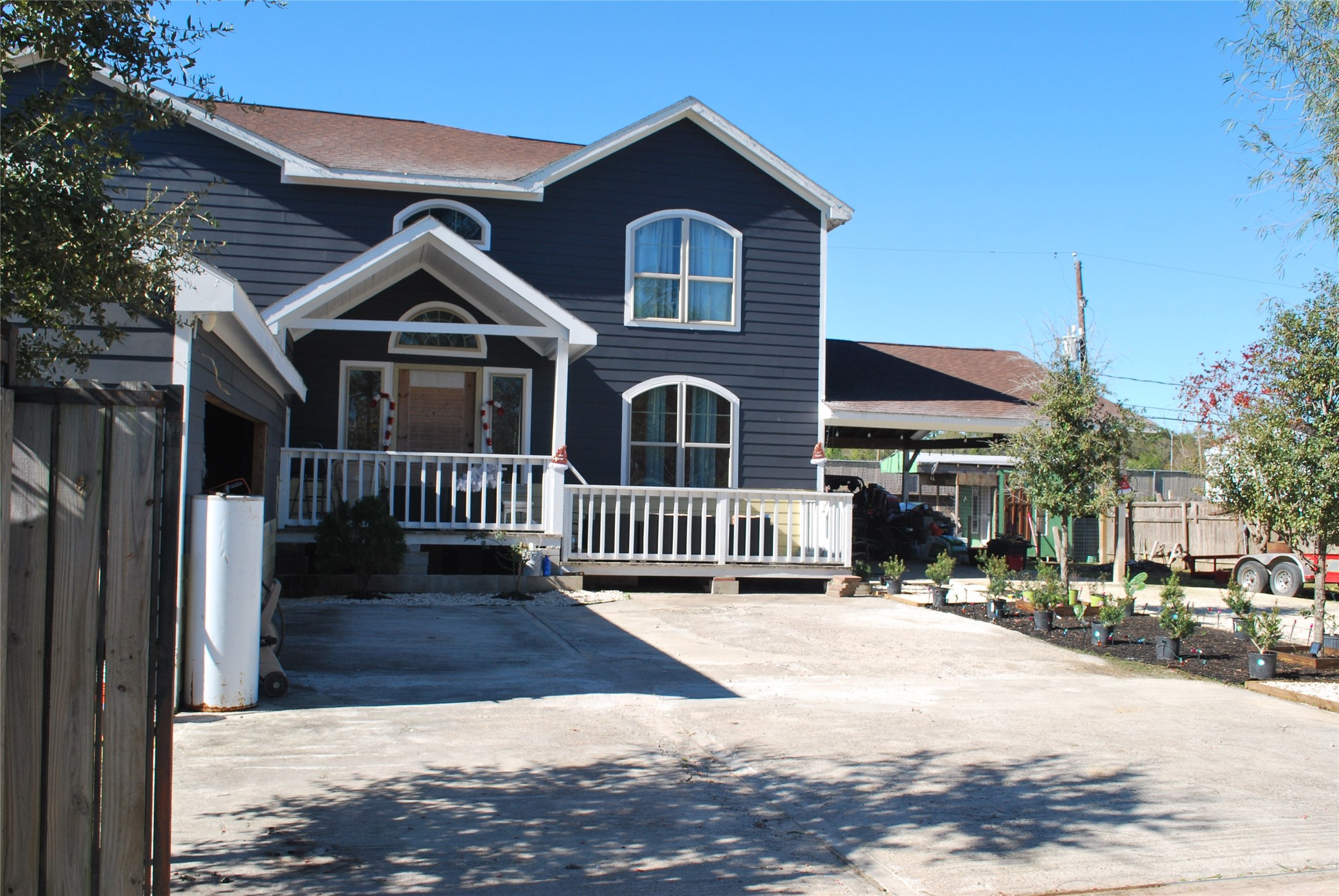 9607 Meadowvine Drive Property Photo 1