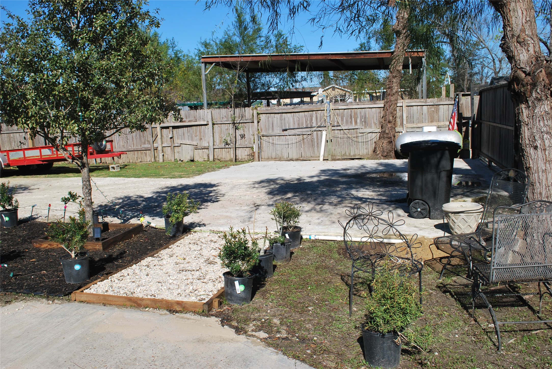 9607 Meadowvine Drive Property Photo 3