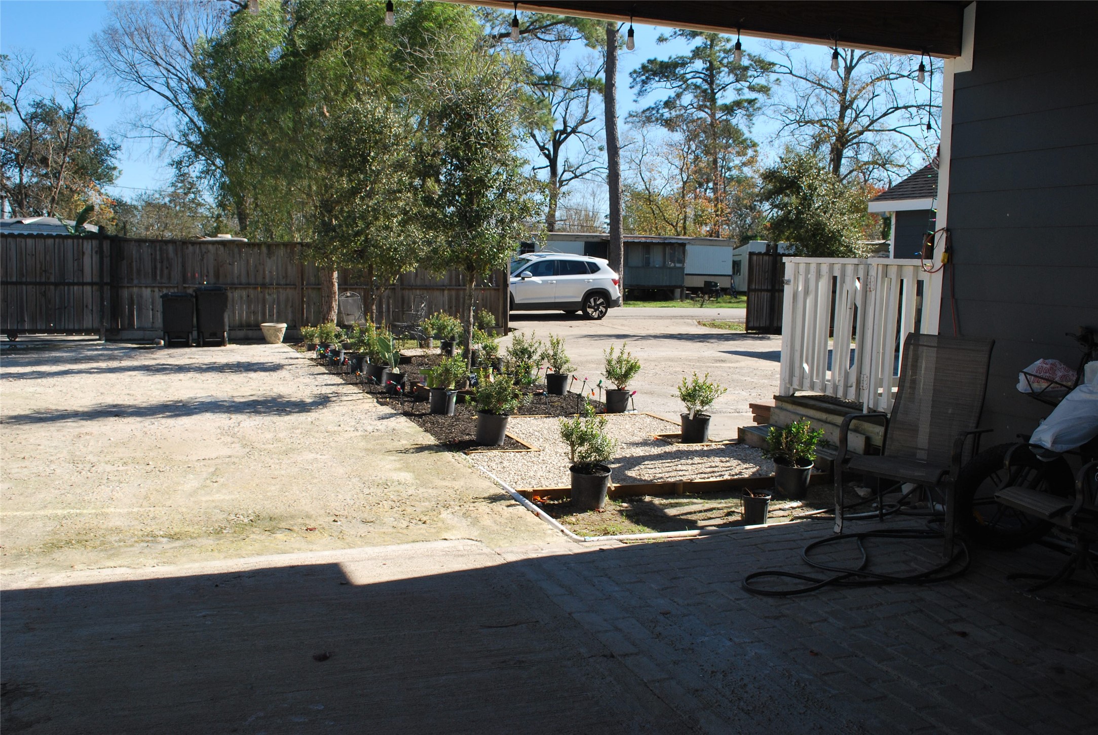 9607 Meadowvine Drive Property Photo 11