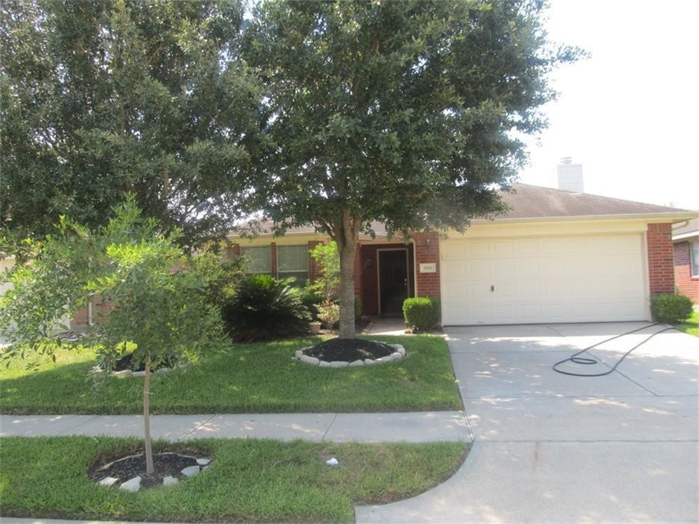 9306 Comanche Peak Lane Property Photo 6