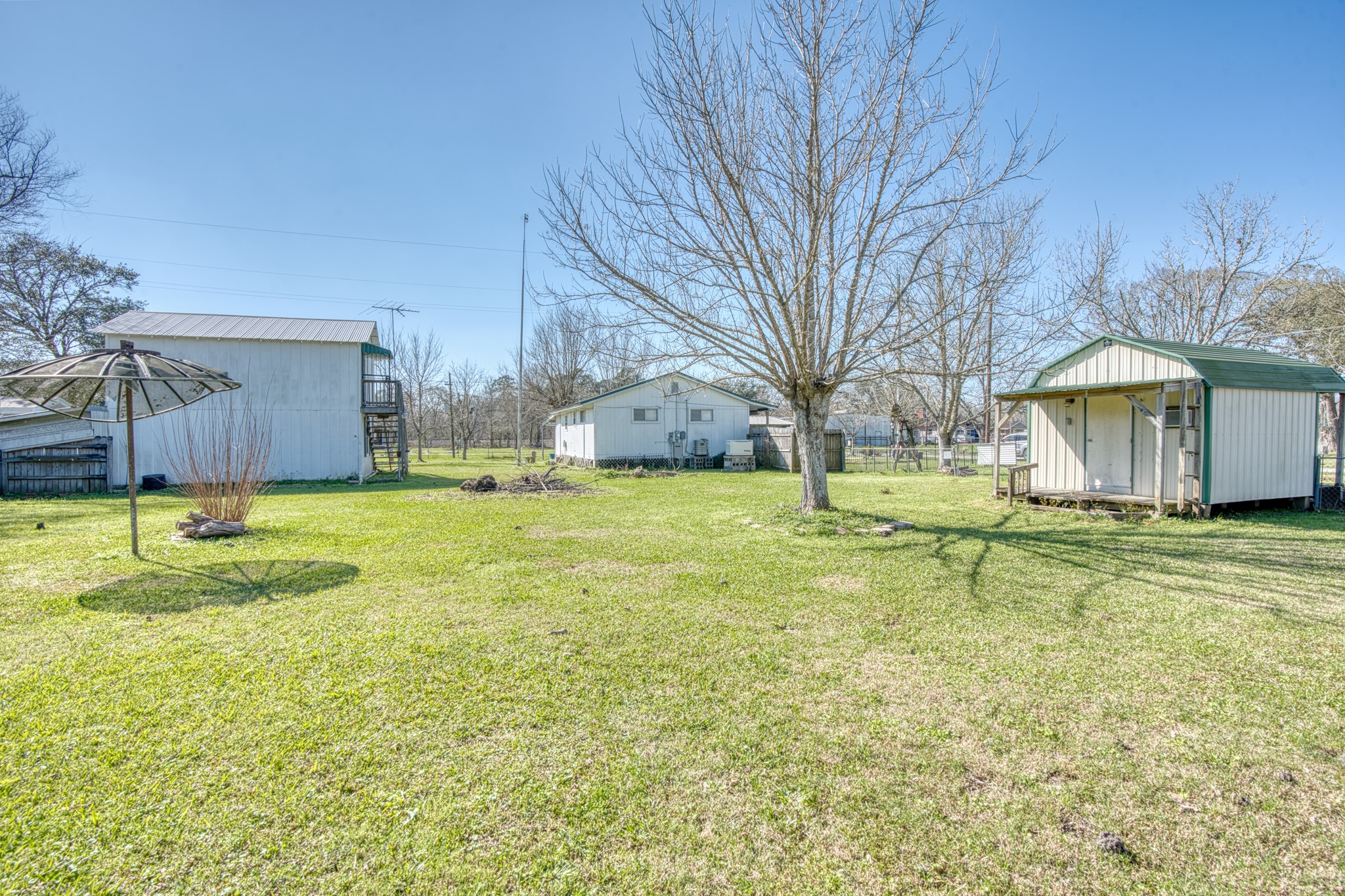 10 County Road 2416 Property Photo 8