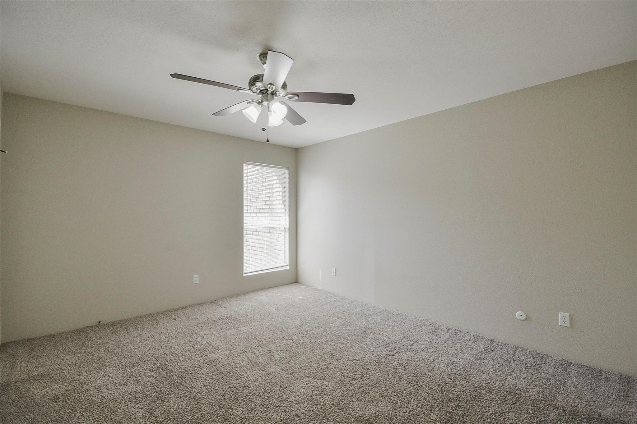 12905 Woodforest Bl 704 Property Photo 11