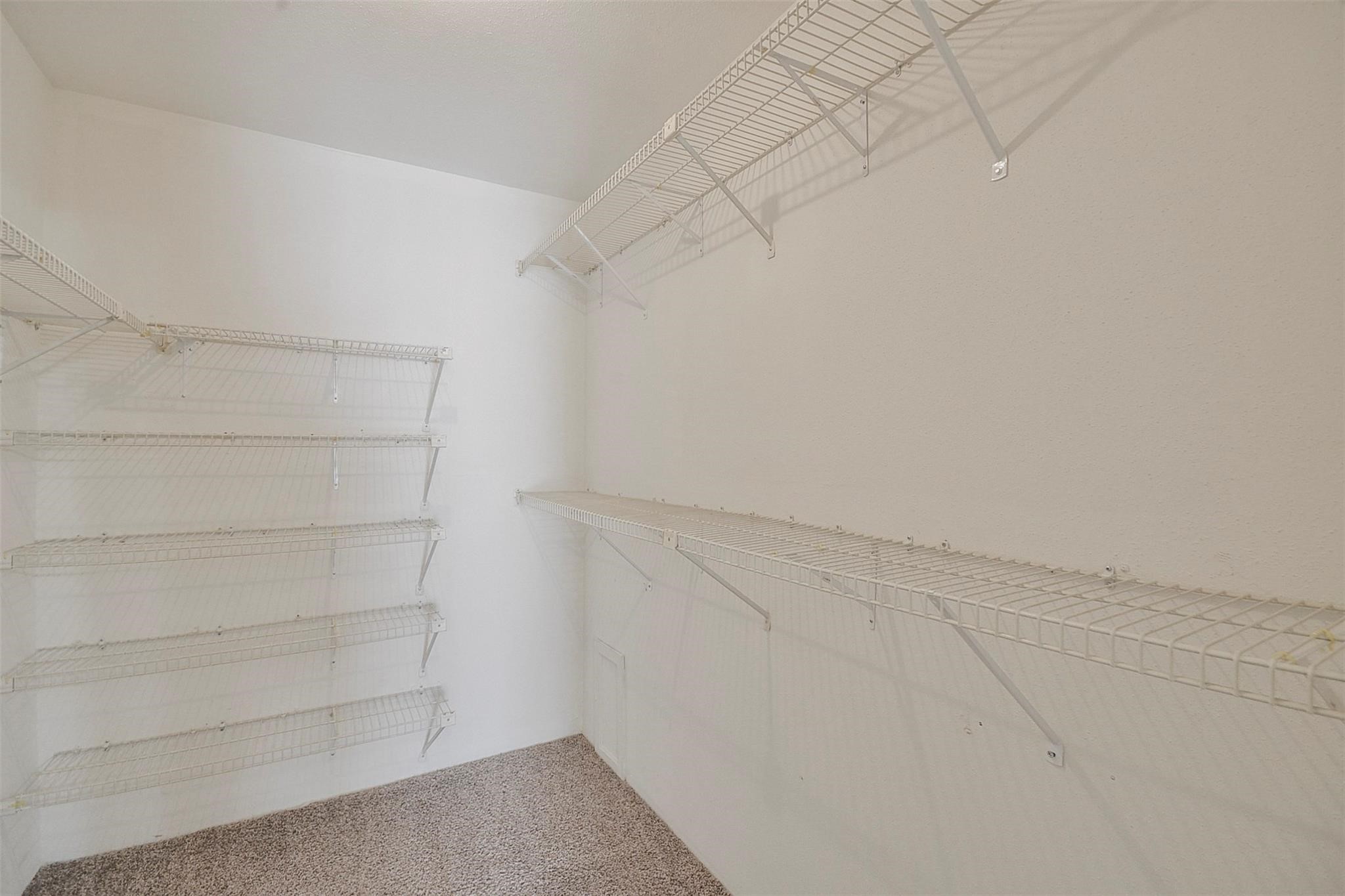 12905 Woodforest Bl 704 Property Photo 14
