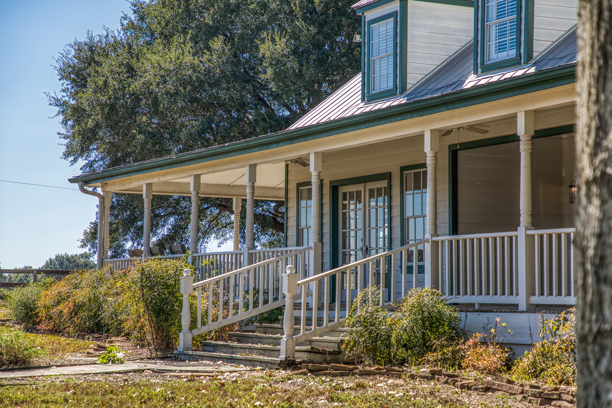 1712 Lynn Road Property Photo 7