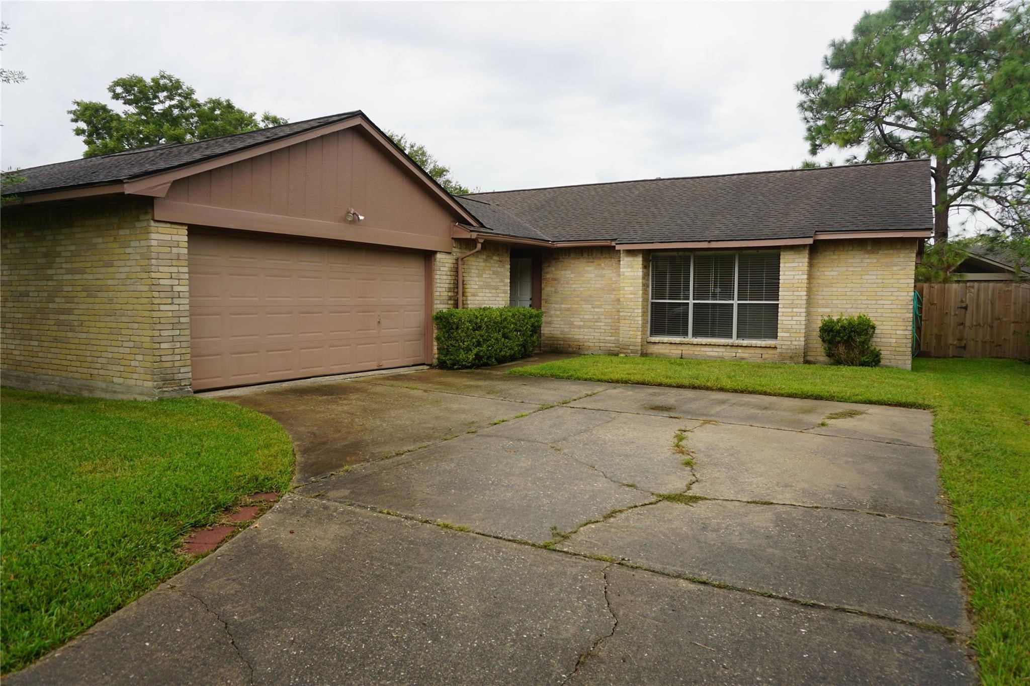 2790 Tallowood Drive Property Photo 1
