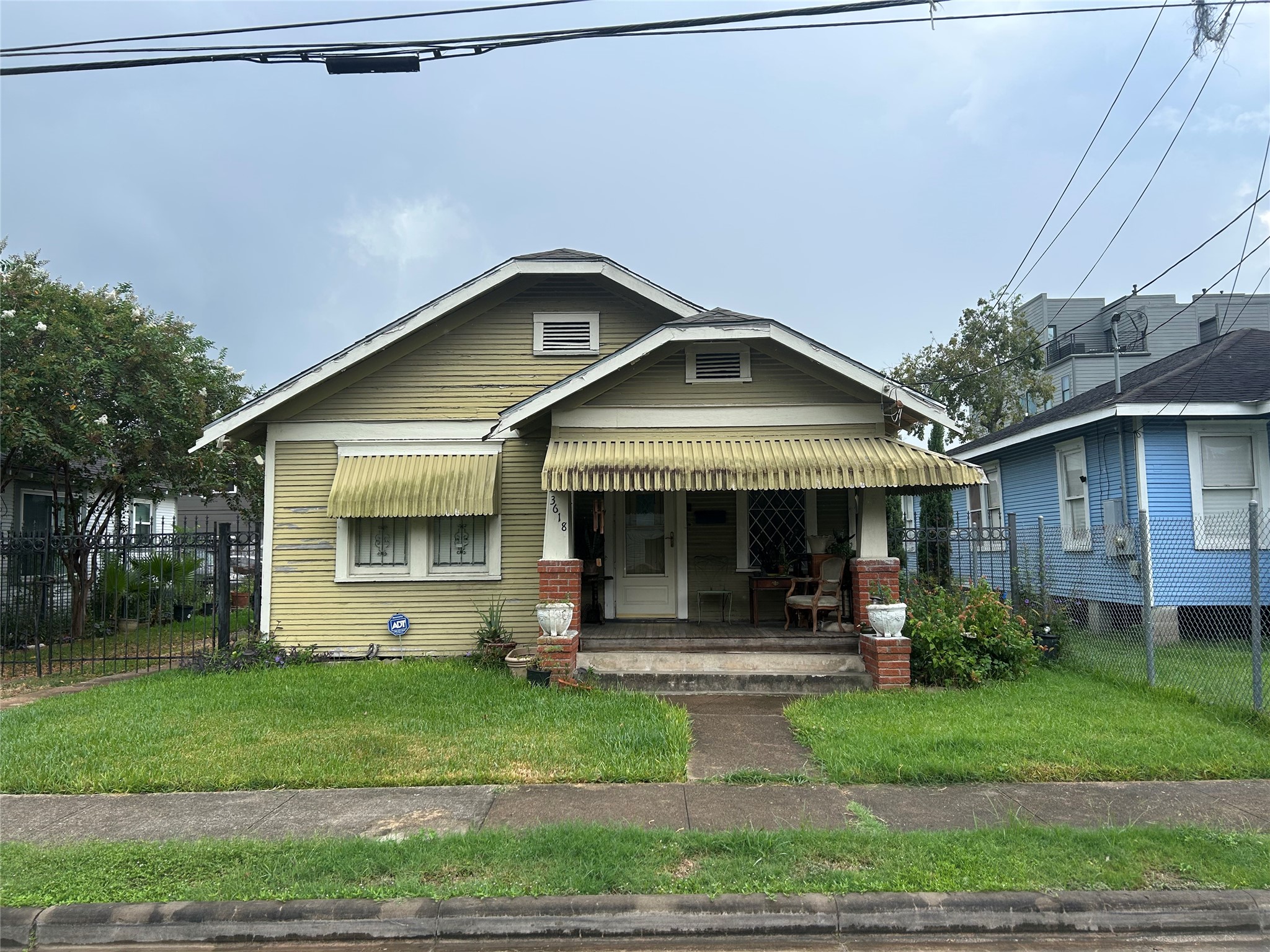3618 Mcilhenny Street Property Photo 1