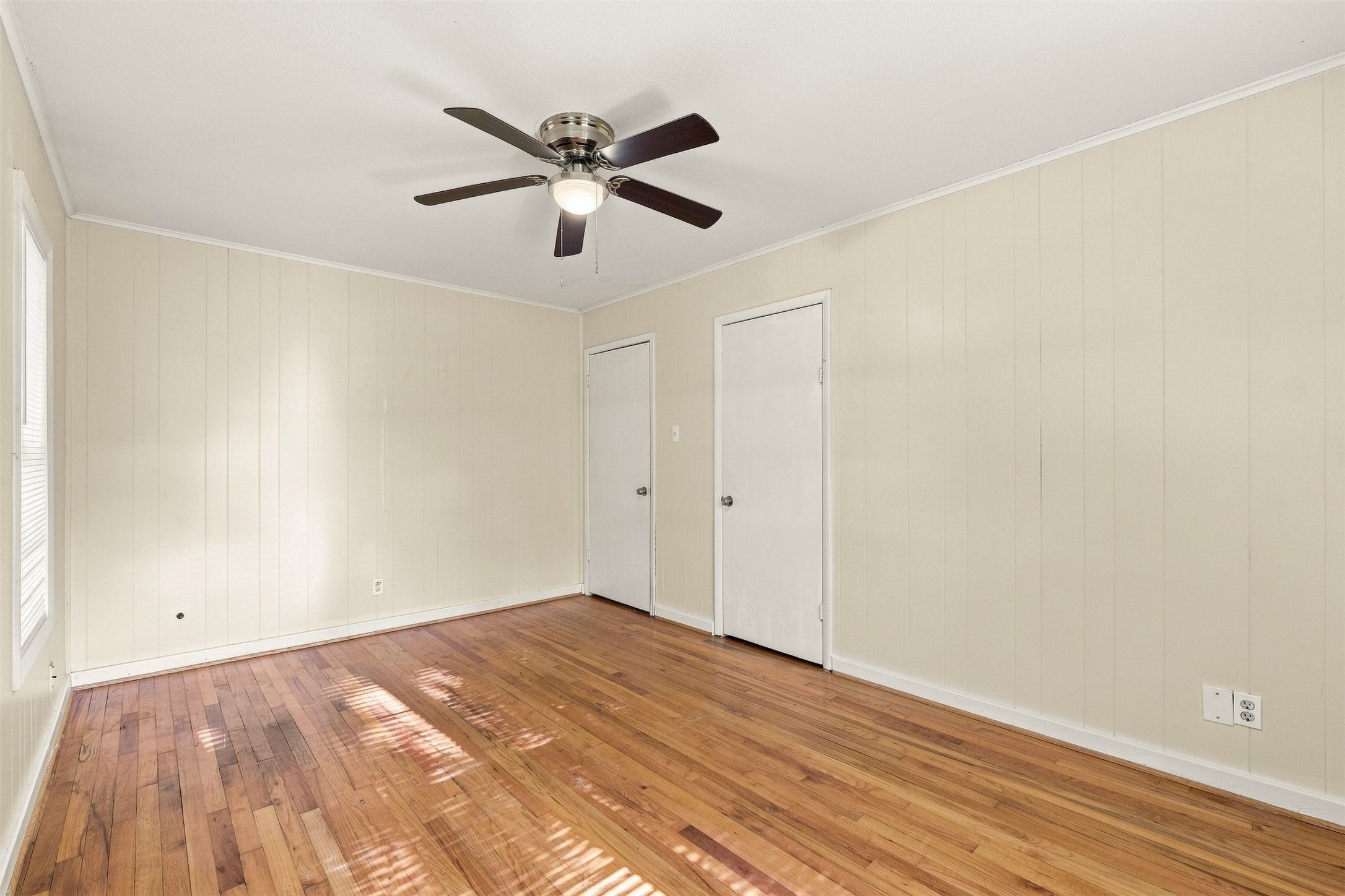 1914 Oaklawn Drive Property Photo 6