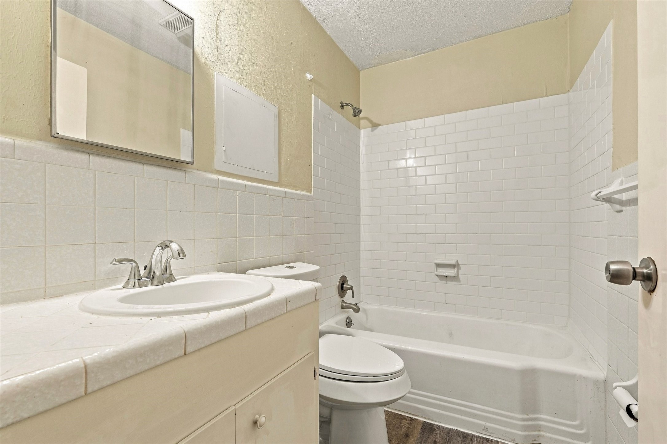 1914 Oaklawn Drive Property Photo 16