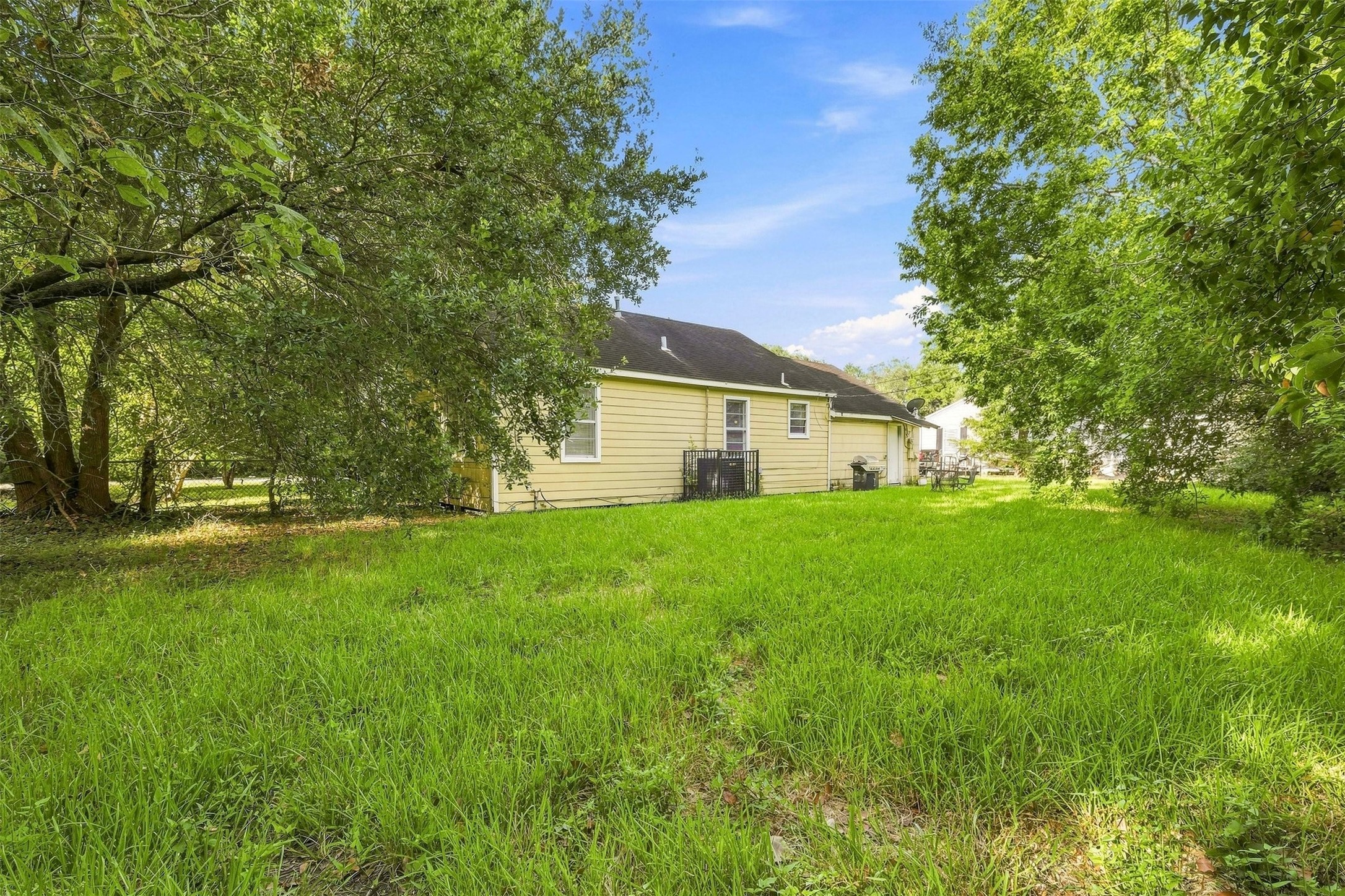 1914 Oaklawn Drive Property Photo 20