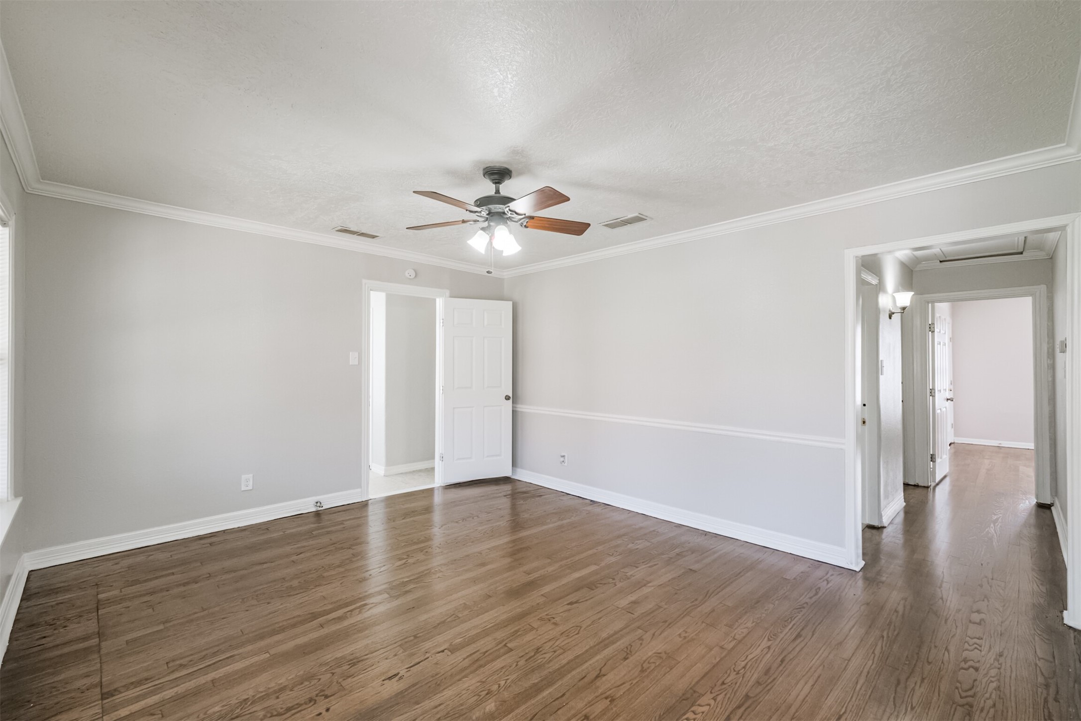 5610 Eskridge Street Property Photo 8