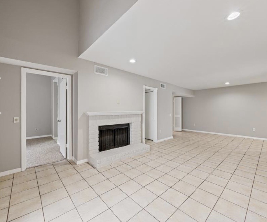 9809 Richmond Avenue E14 Property Photo 16