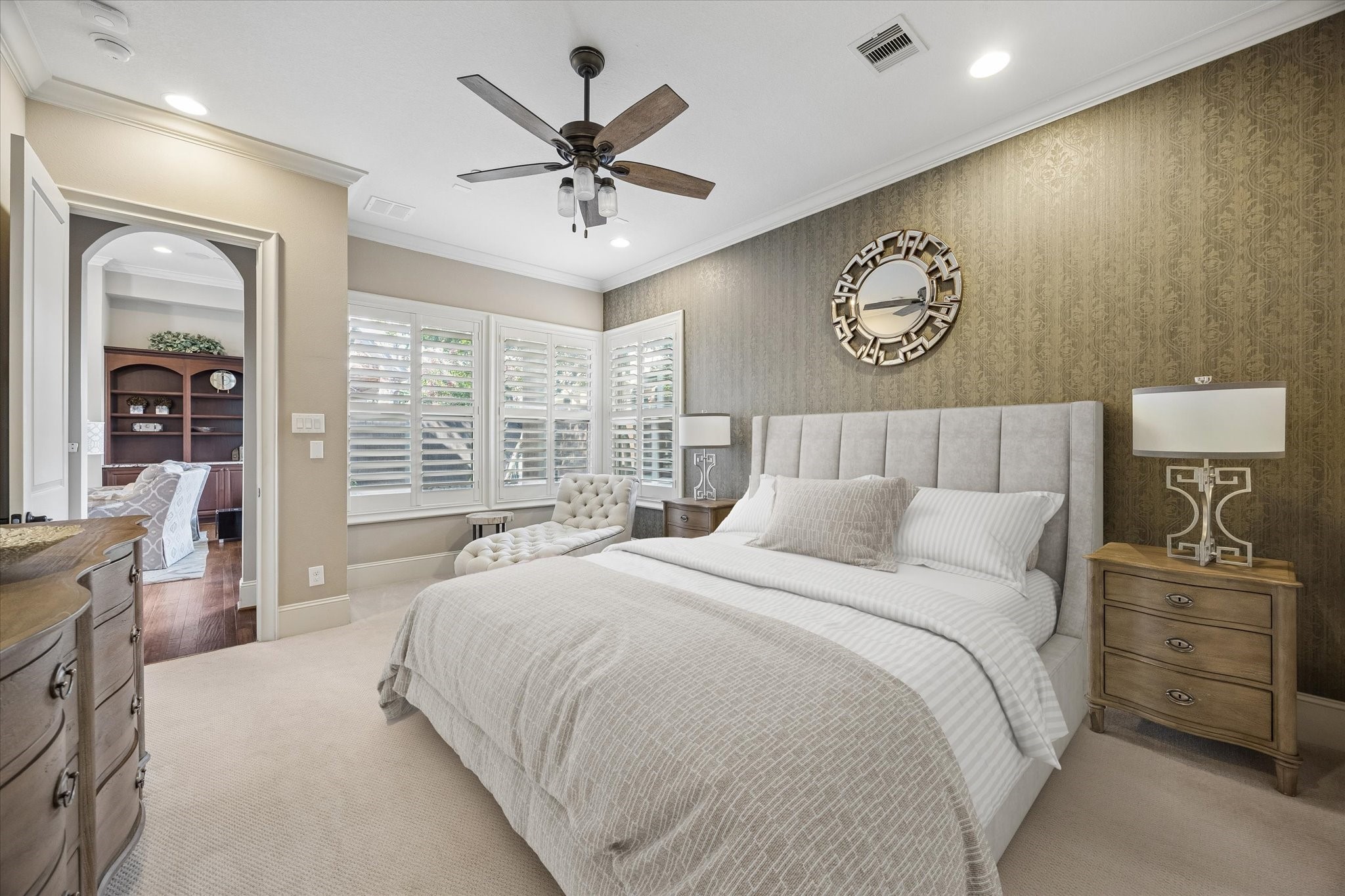 10 Windsor Court Property Photo 15