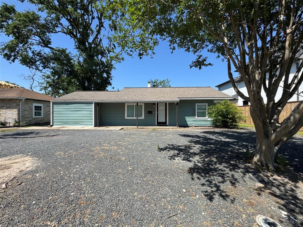 6526 Westview Drive Property Photo 1