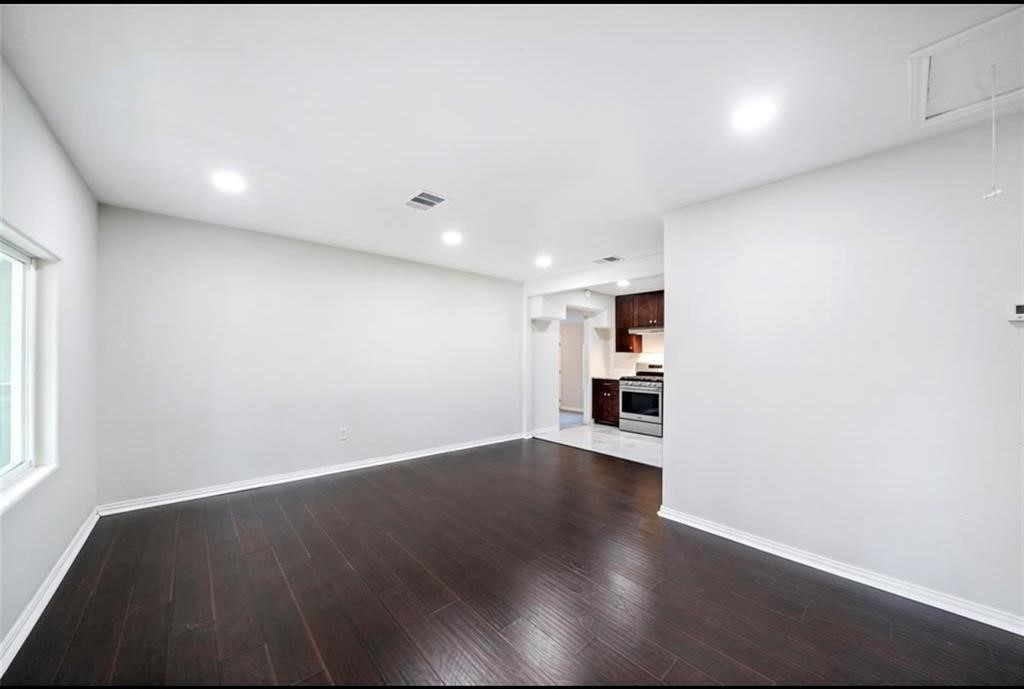 6526 Westview Drive Property Photo 6
