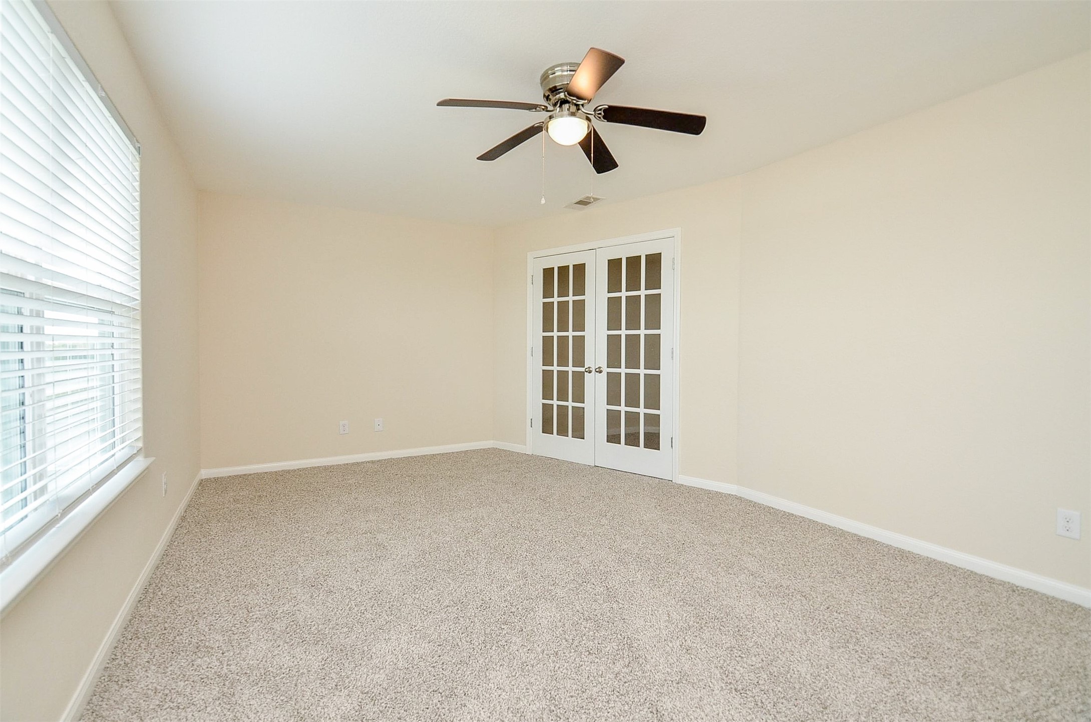 3025 Iron Woods Drive Property Photo 11