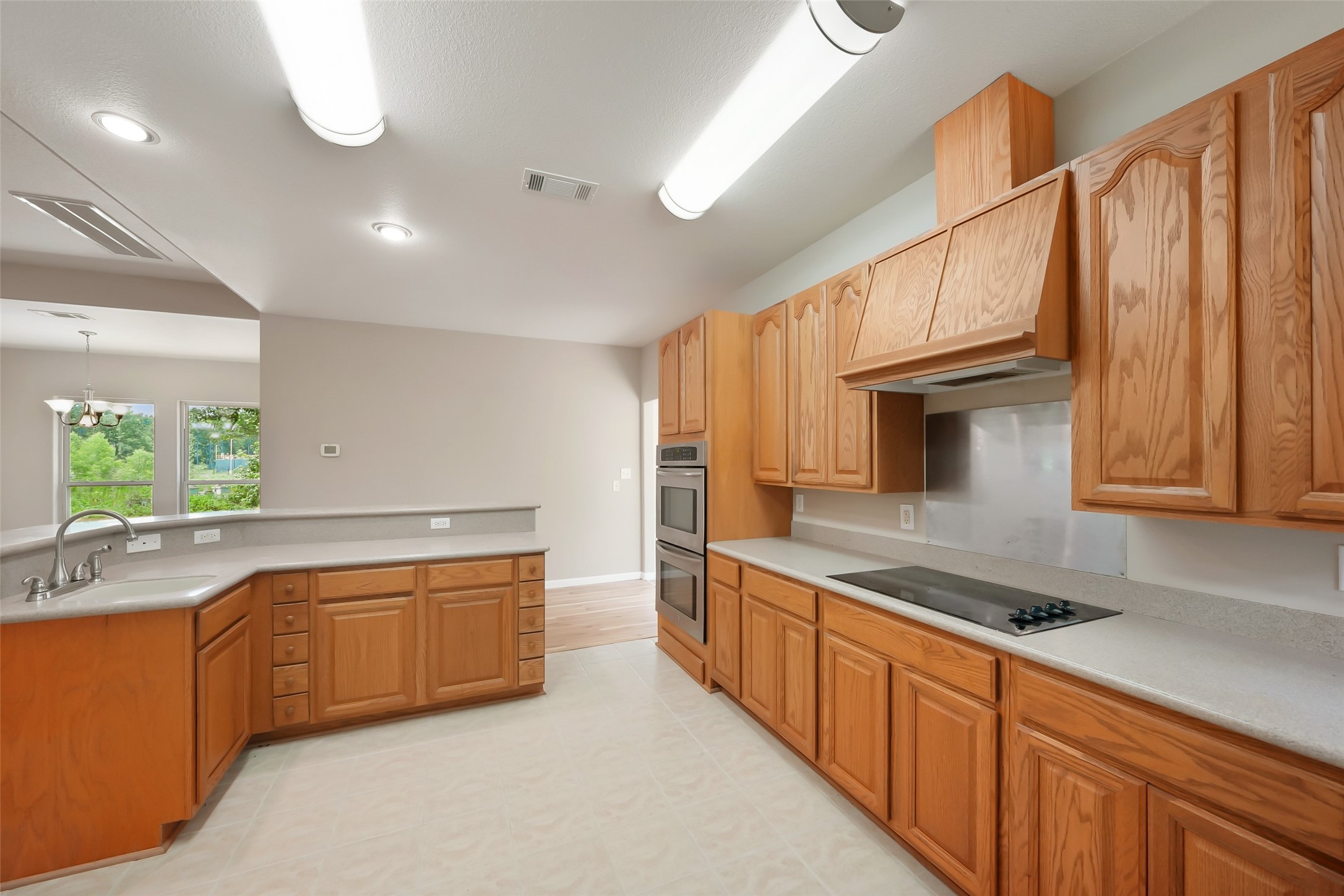 14255 Amber Lane Property Photo 14