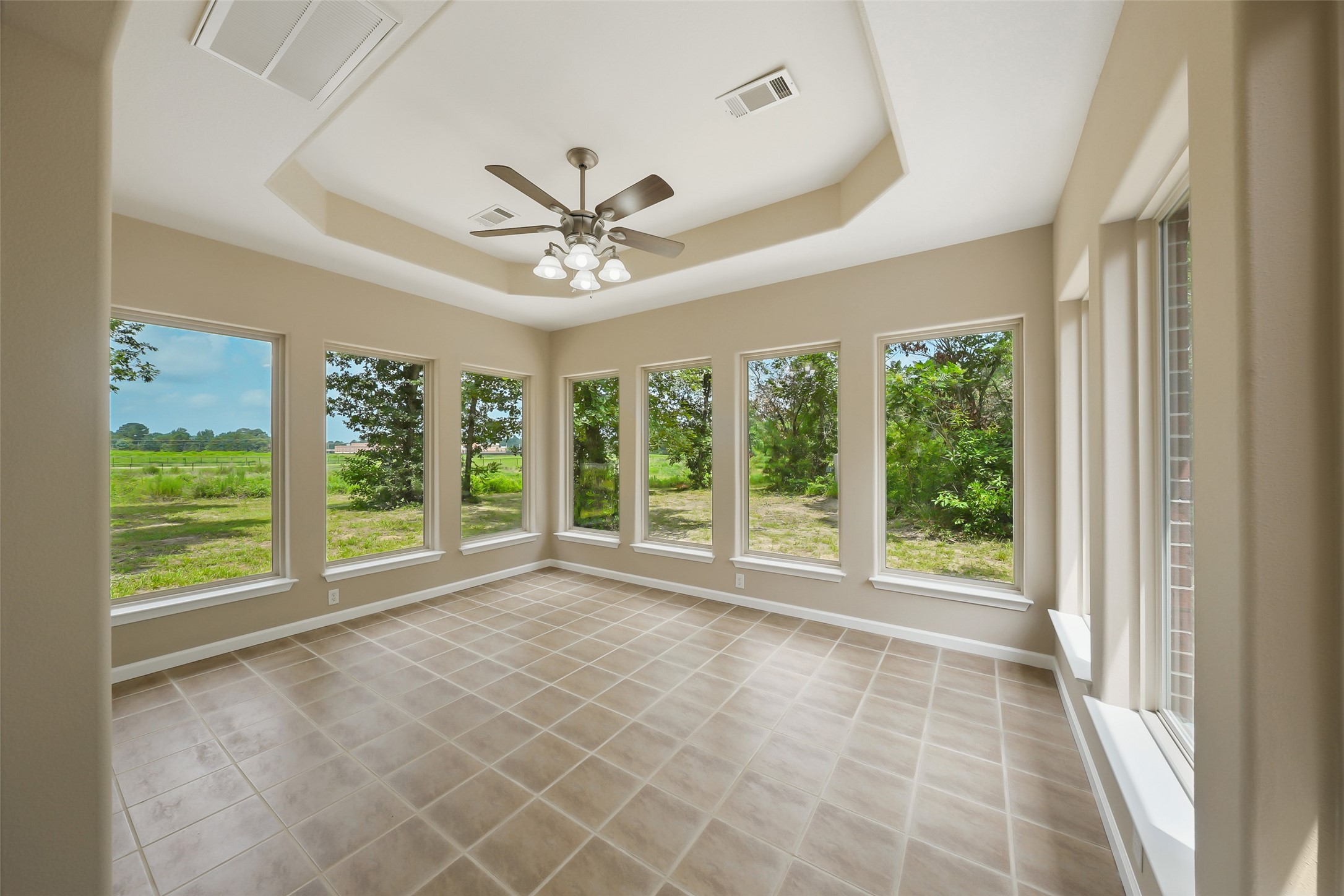 14255 Amber Lane Property Photo 18