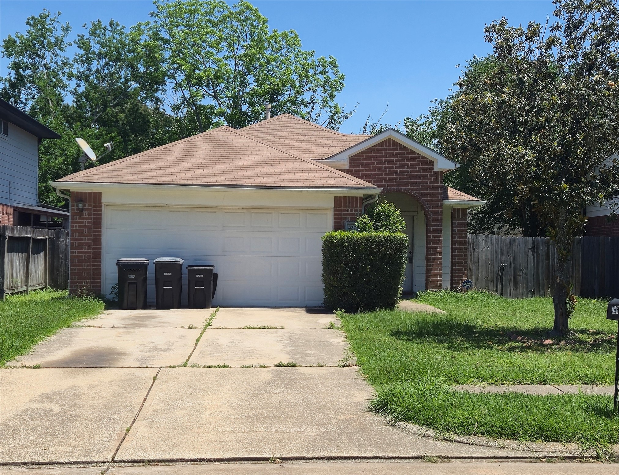 4206 Daisy Meadow Drive Property Photo 1