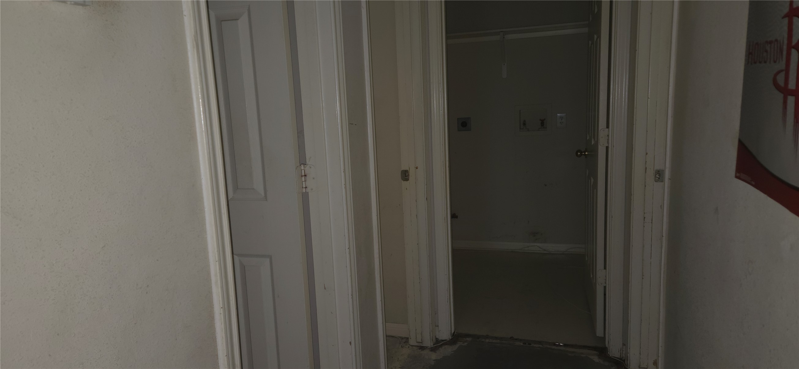 4206 Daisy Meadow Drive Property Photo 9
