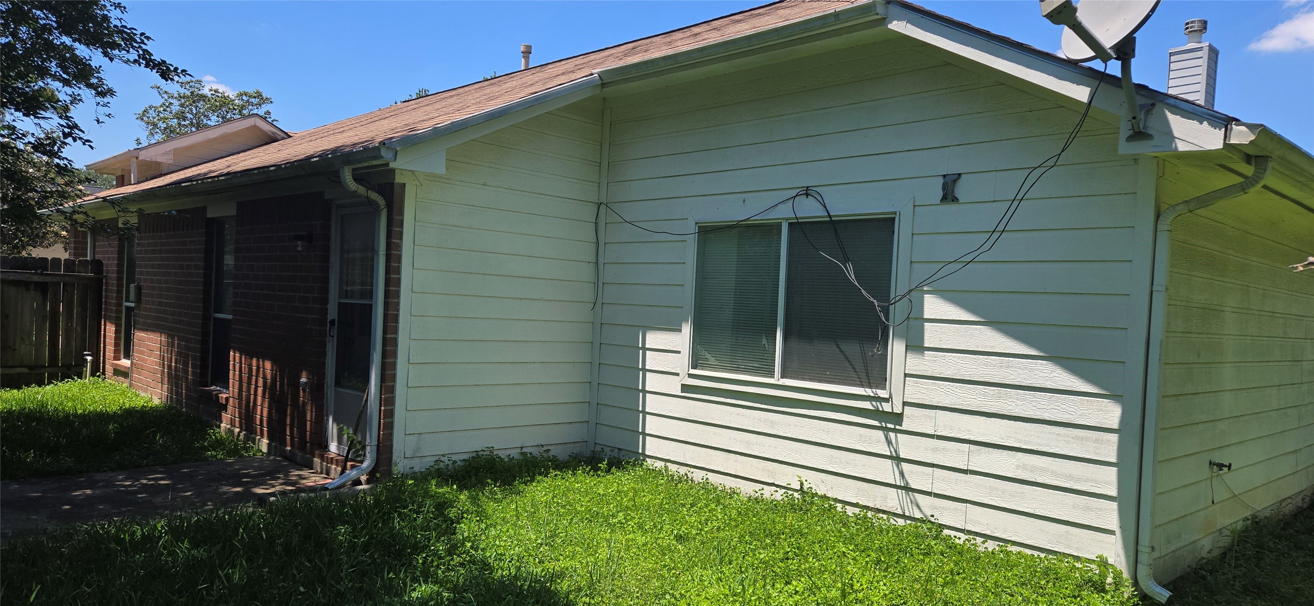 4206 Daisy Meadow Drive Property Photo 23