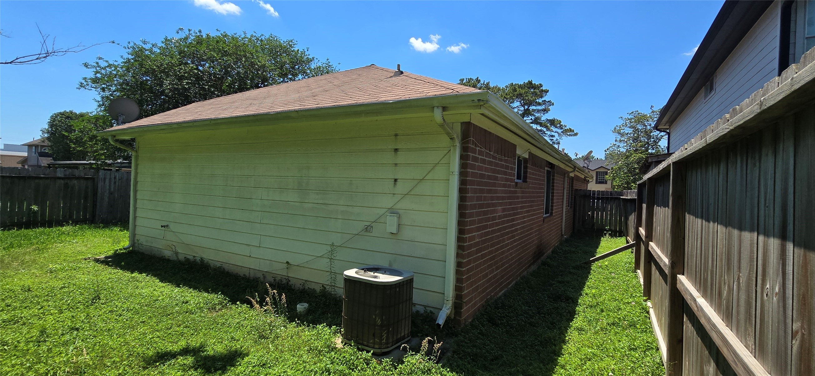 4206 Daisy Meadow Drive Property Photo 25
