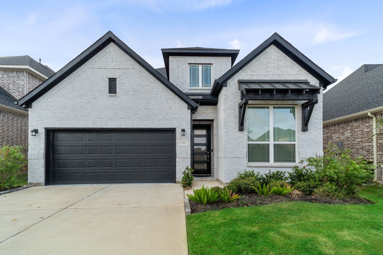 31819 Pecan Meadow Lane Property Photo 1