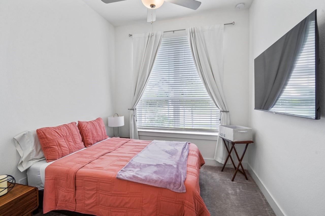 31819 Pecan Meadow Lane Property Photo 6