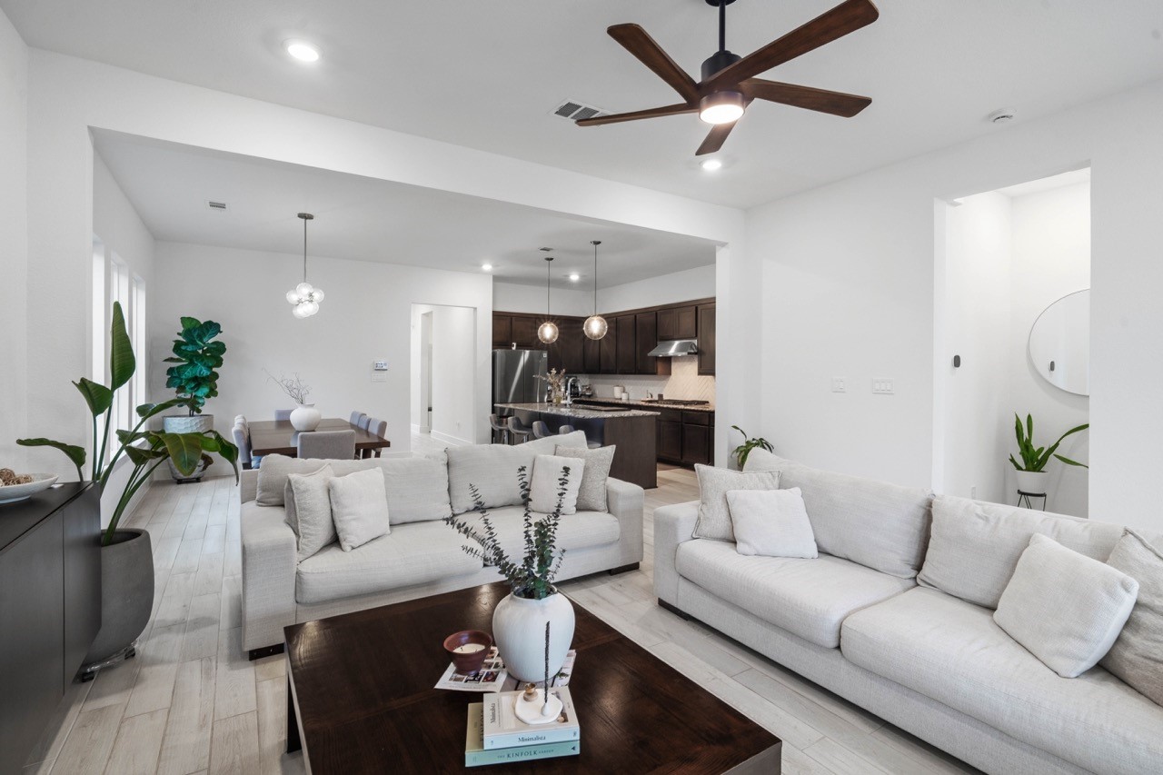 31819 Pecan Meadow Lane Property Photo 12