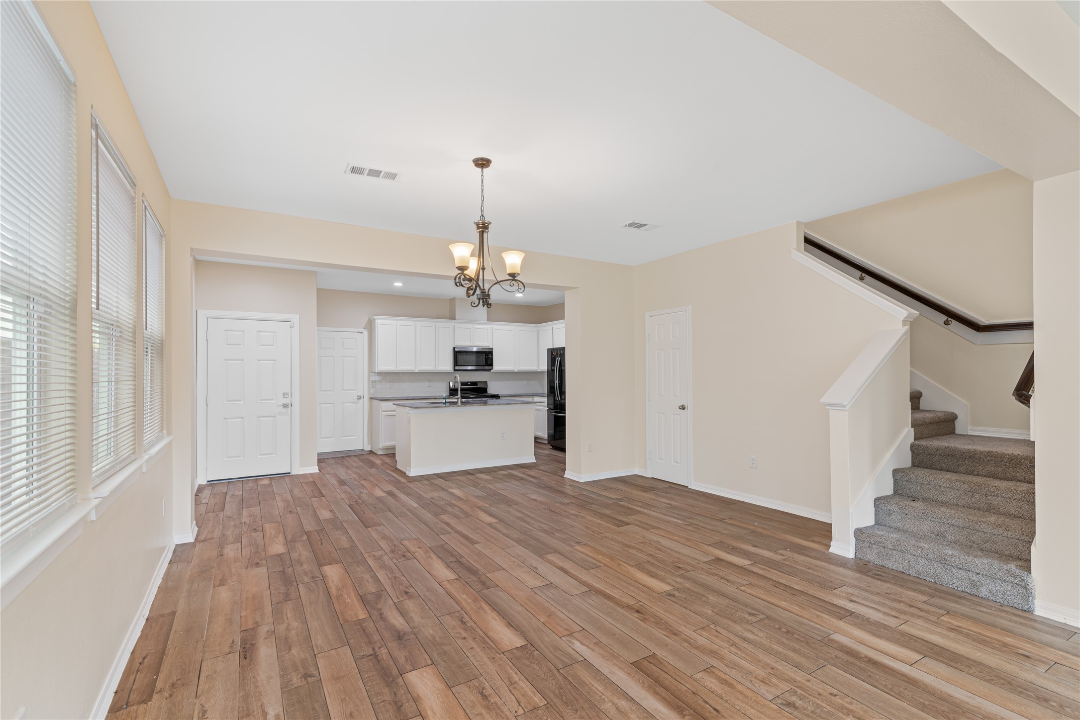2015 Harlem Street Property Photo 9