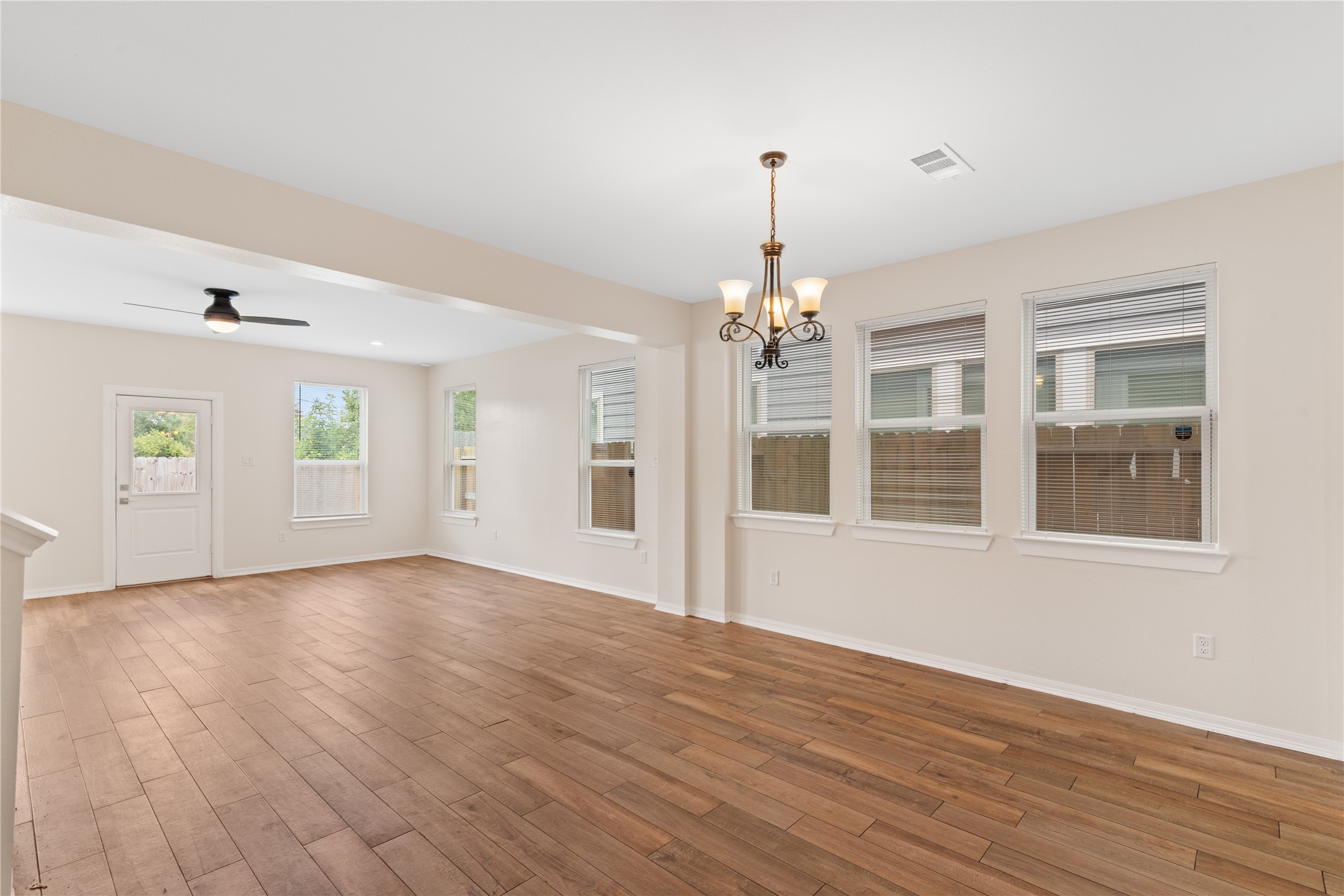 2015 Harlem Street Property Photo 10