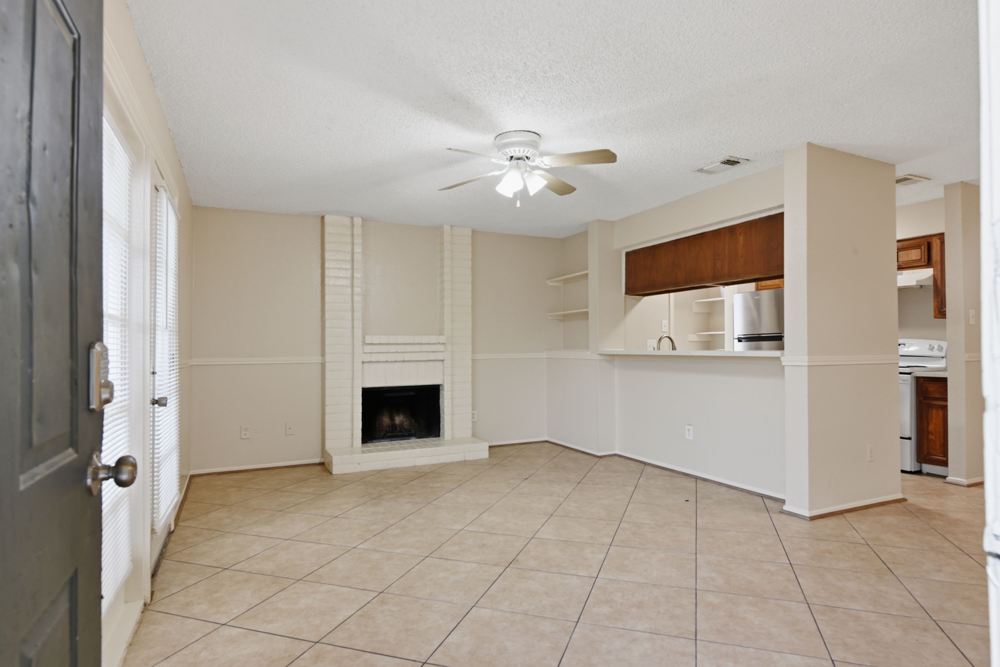1310 Brenda Lane A Property Photo 6