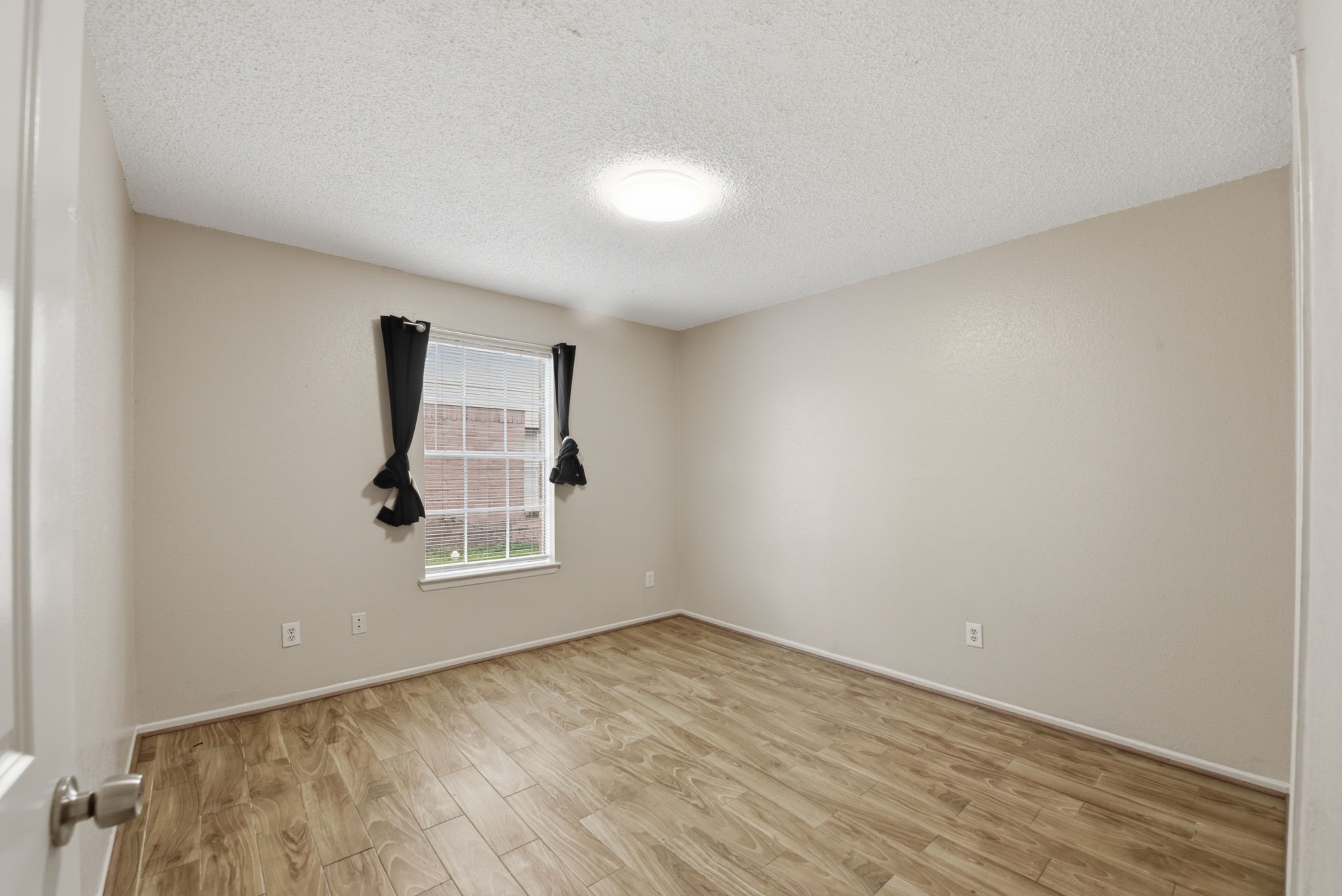 1310 Brenda Lane A Property Photo 11
