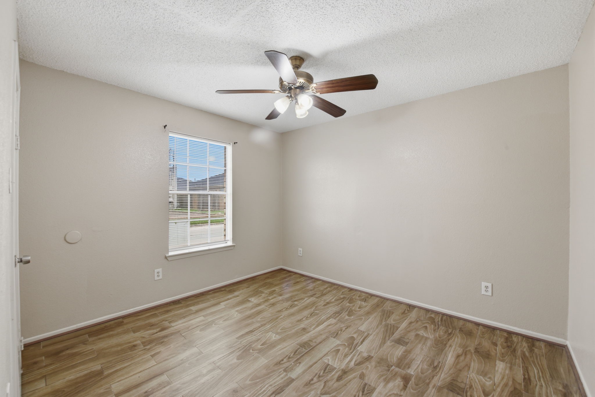 1310 Brenda Lane A Property Photo 13