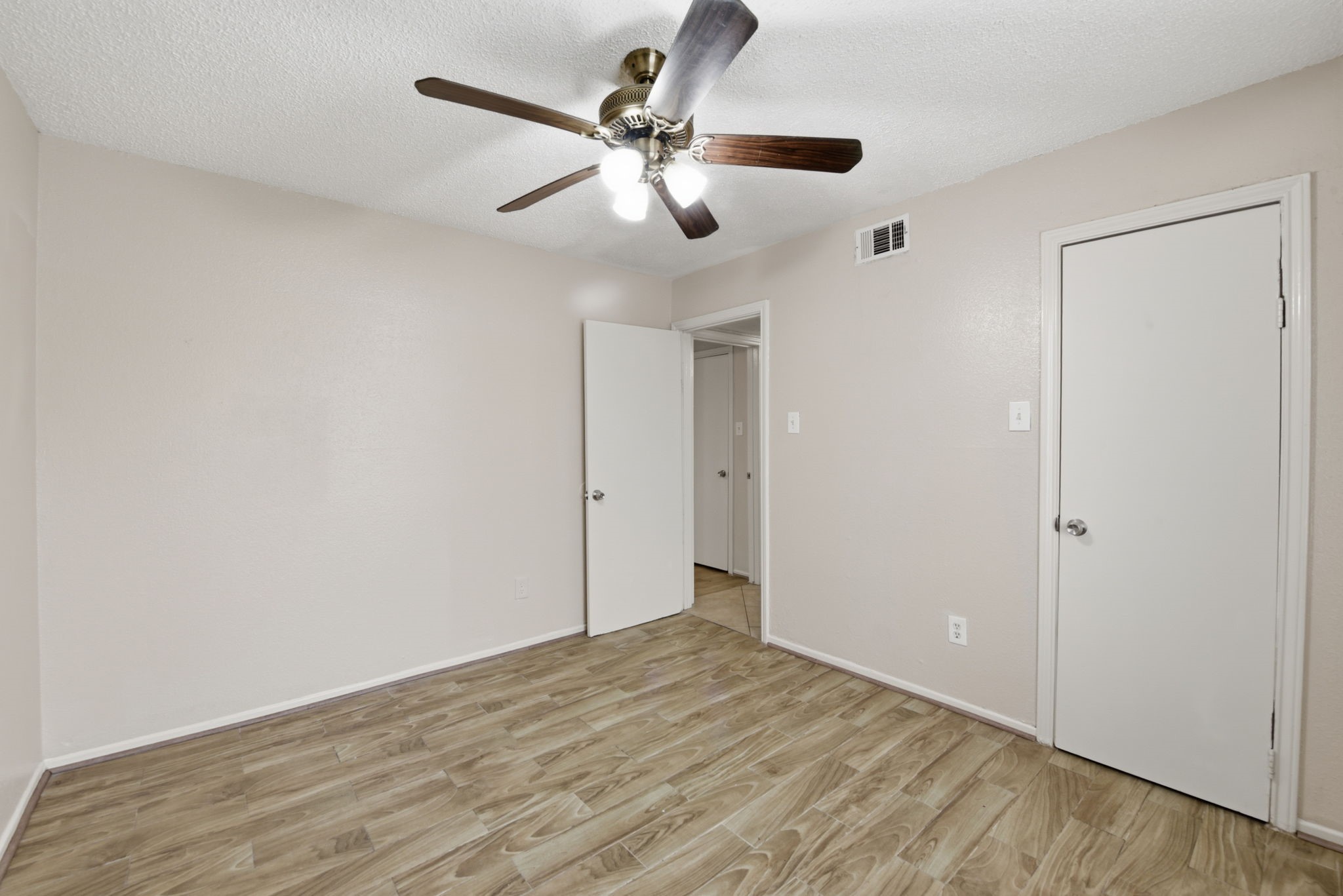 1310 Brenda Lane A Property Photo 14