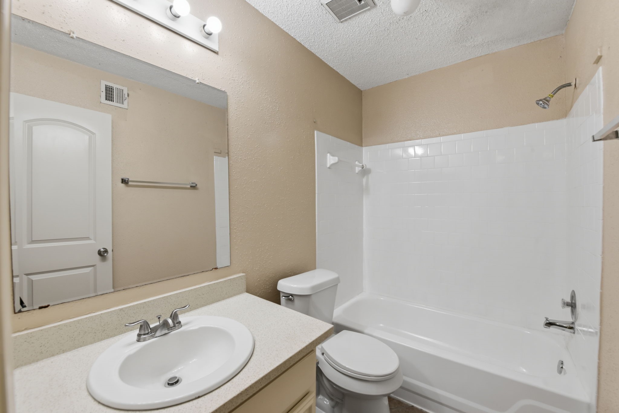 1310 Brenda Lane A Property Photo 15