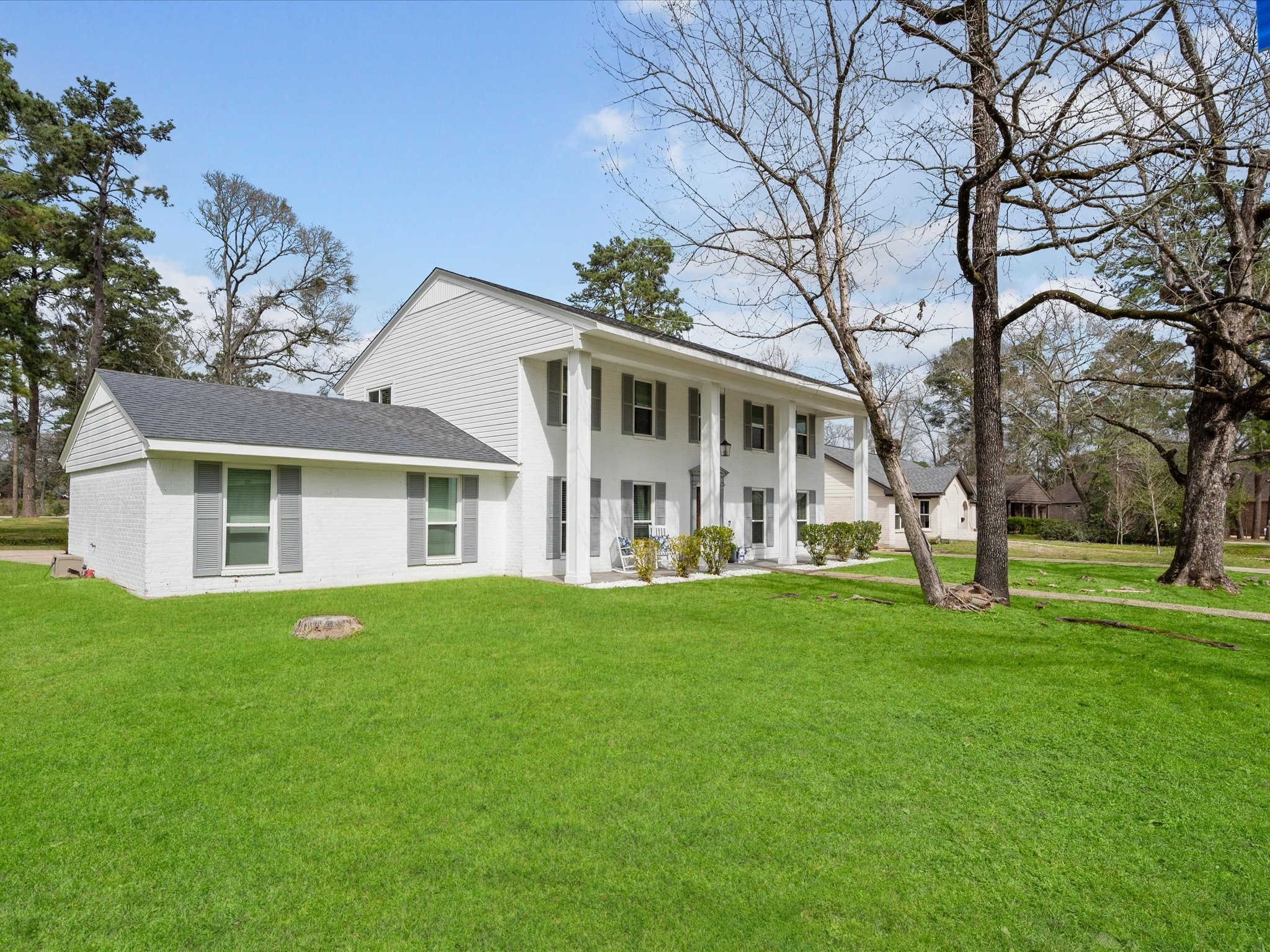 551 Hermitage Court Property Photo 5