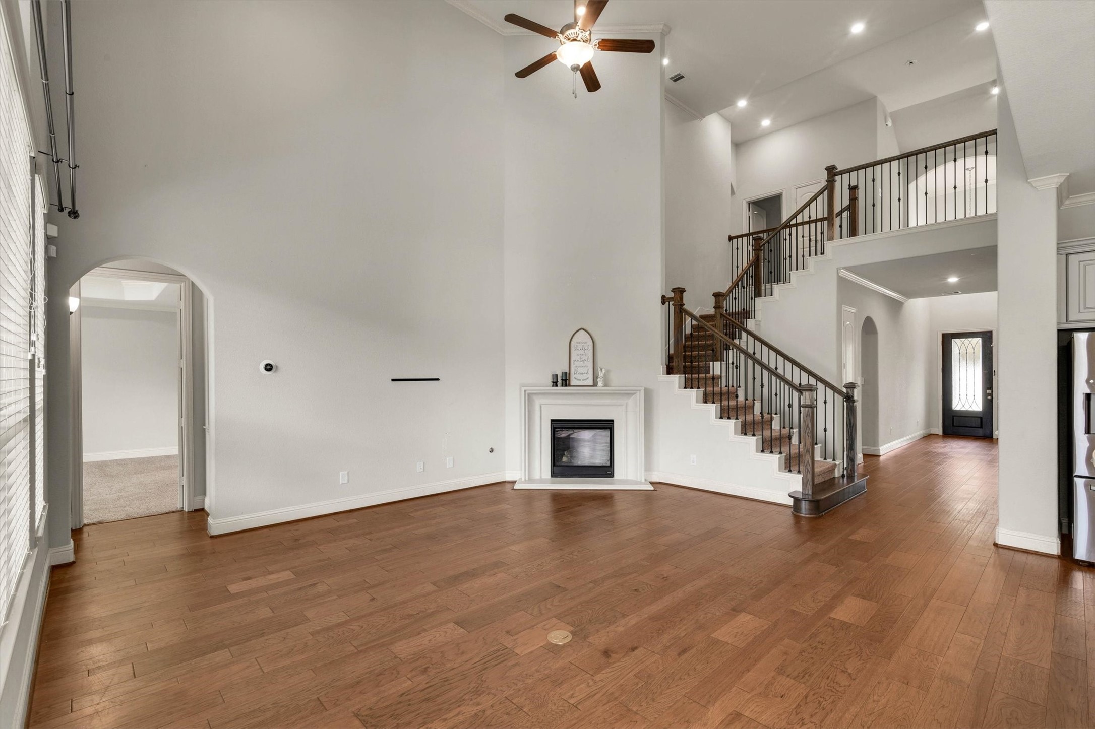 13619 Nearpoint Lane Property Photo 10
