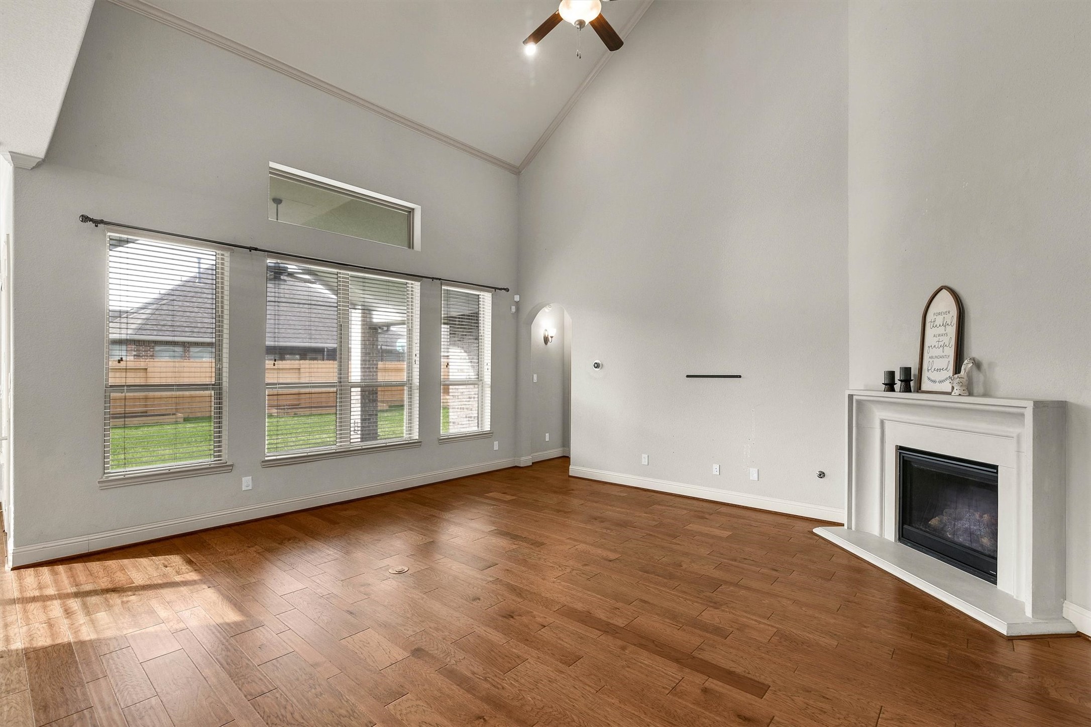 13619 Nearpoint Lane Property Photo 12