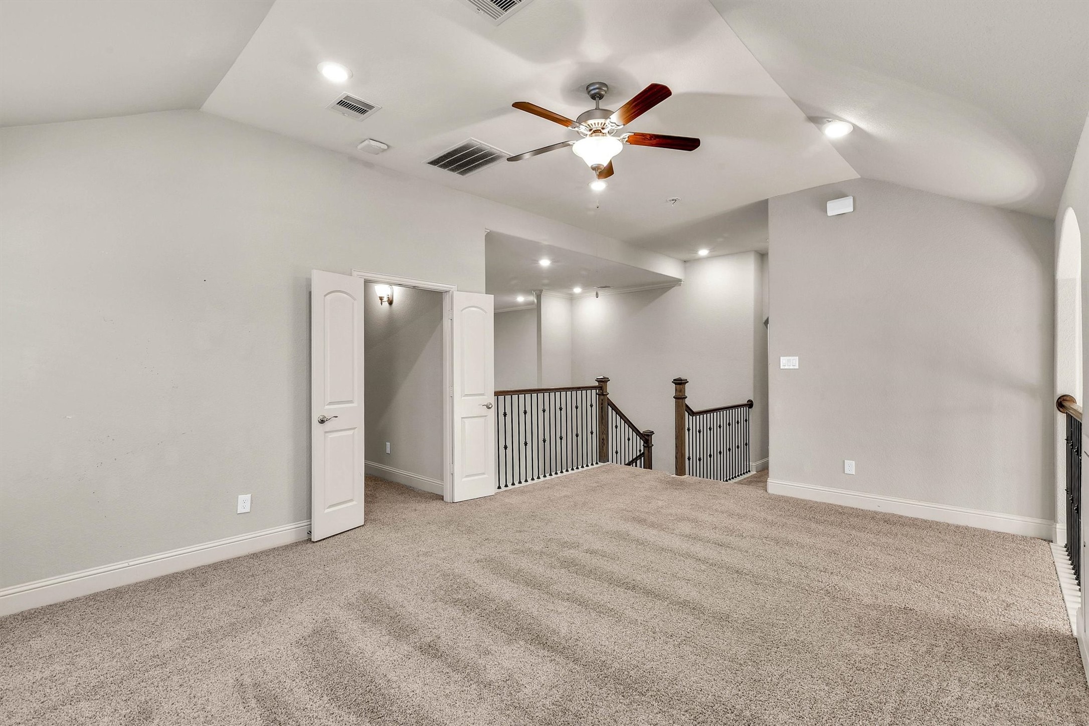 13619 Nearpoint Lane Property Photo 27