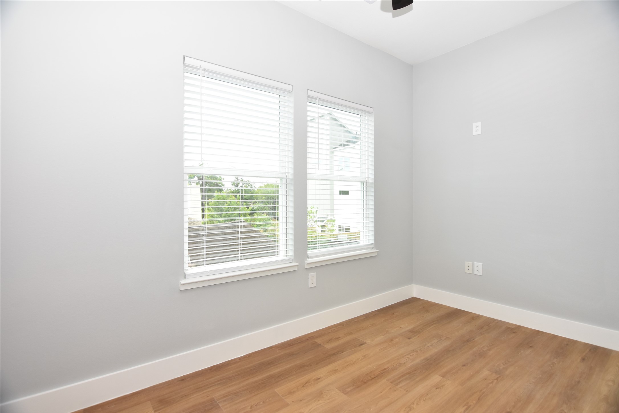 6834 B Foster Street Property Photo 16