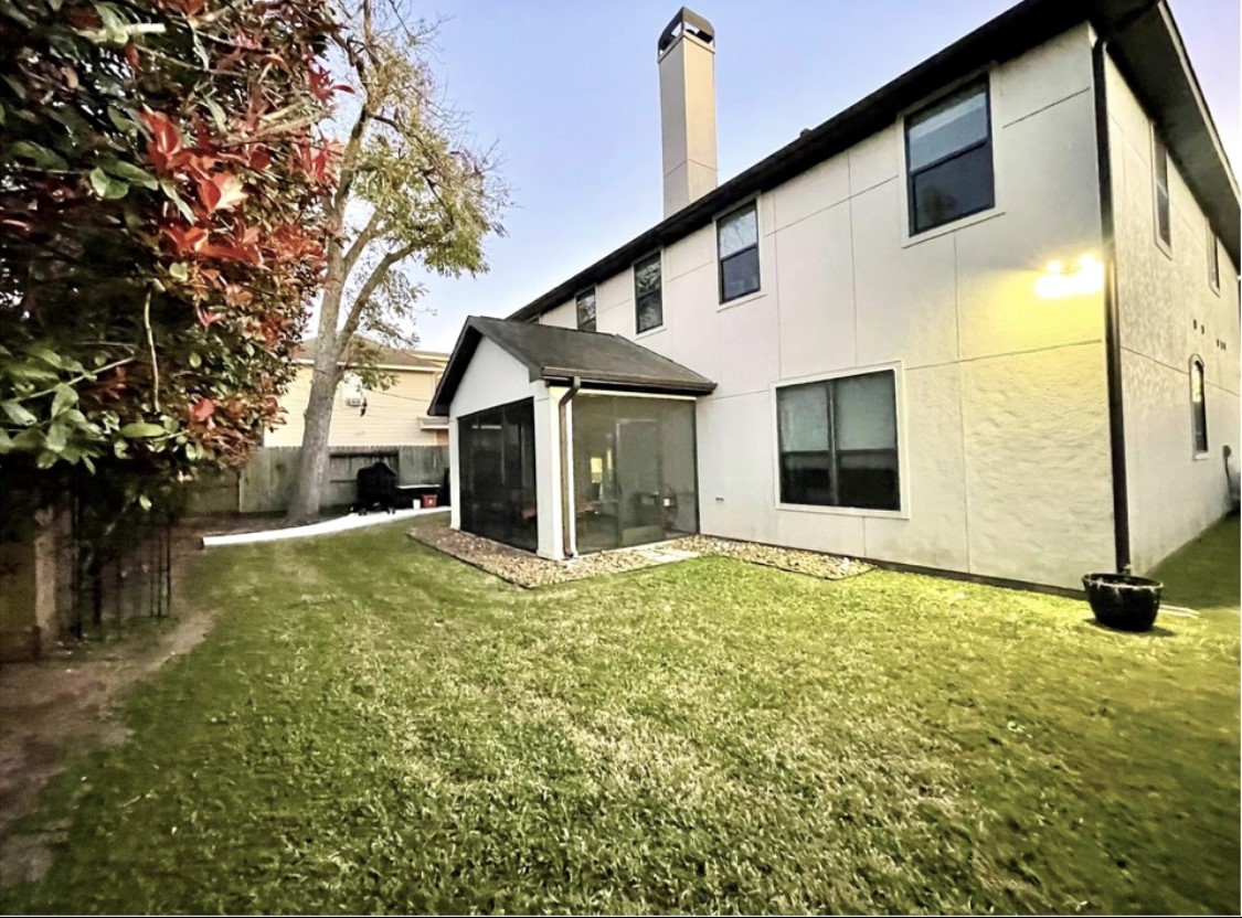 2817 Rosewood Street Property Photo 24