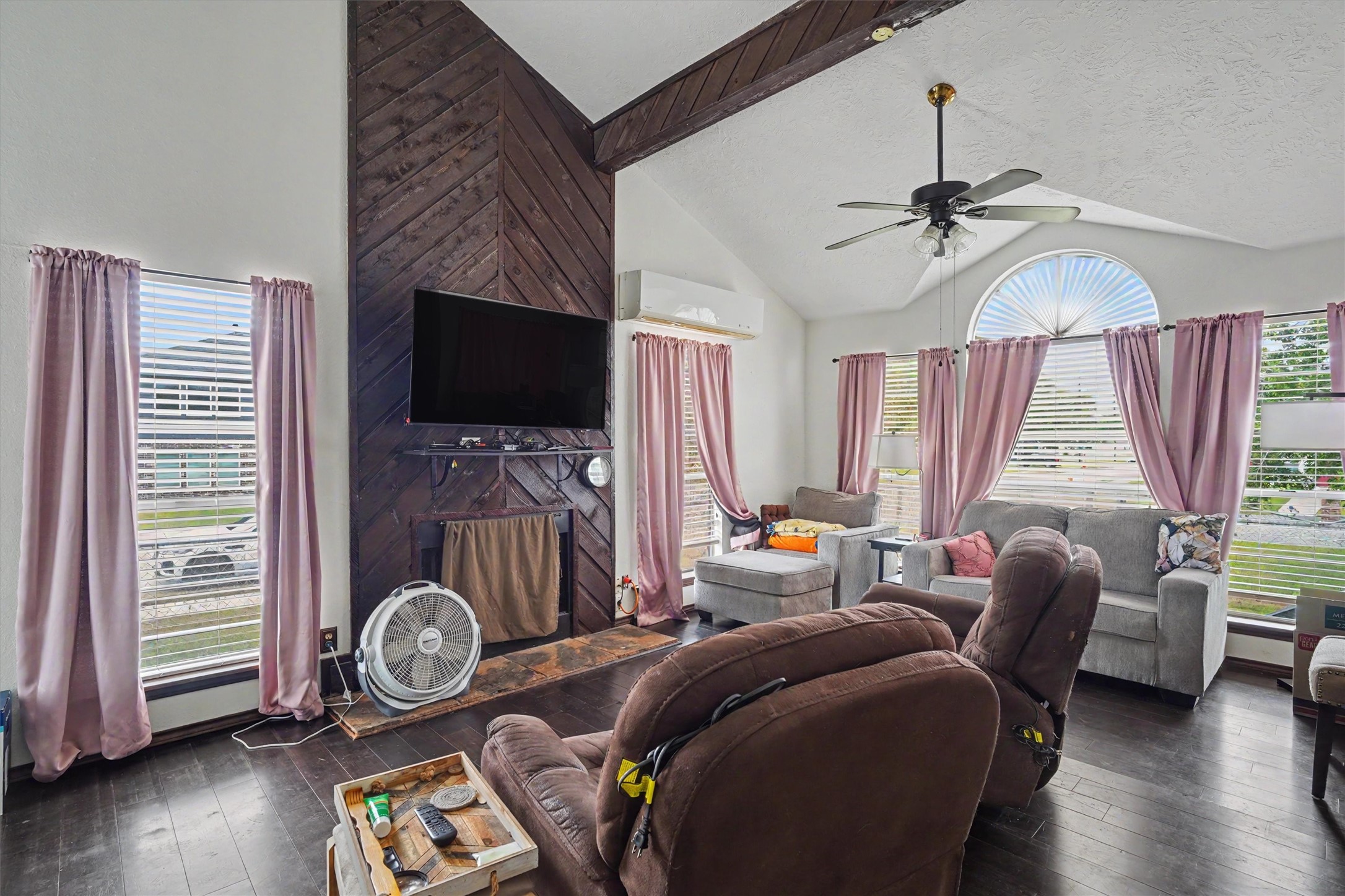 423 S 4th Street Property Photo 8