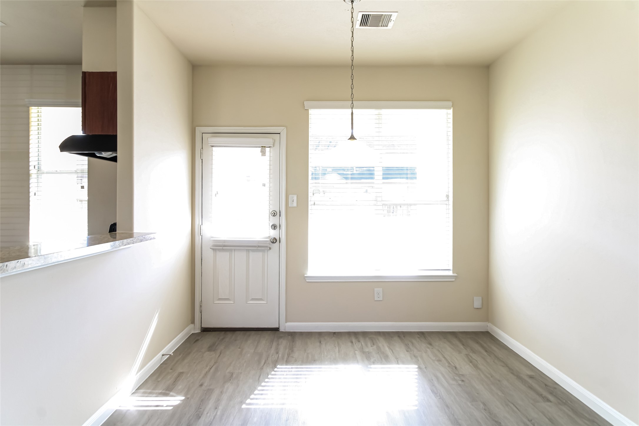 12322 Dona Lane Property Photo 6